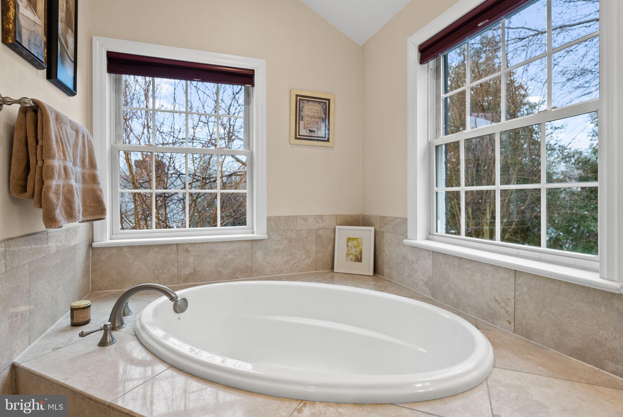 WOODACRES - Residential