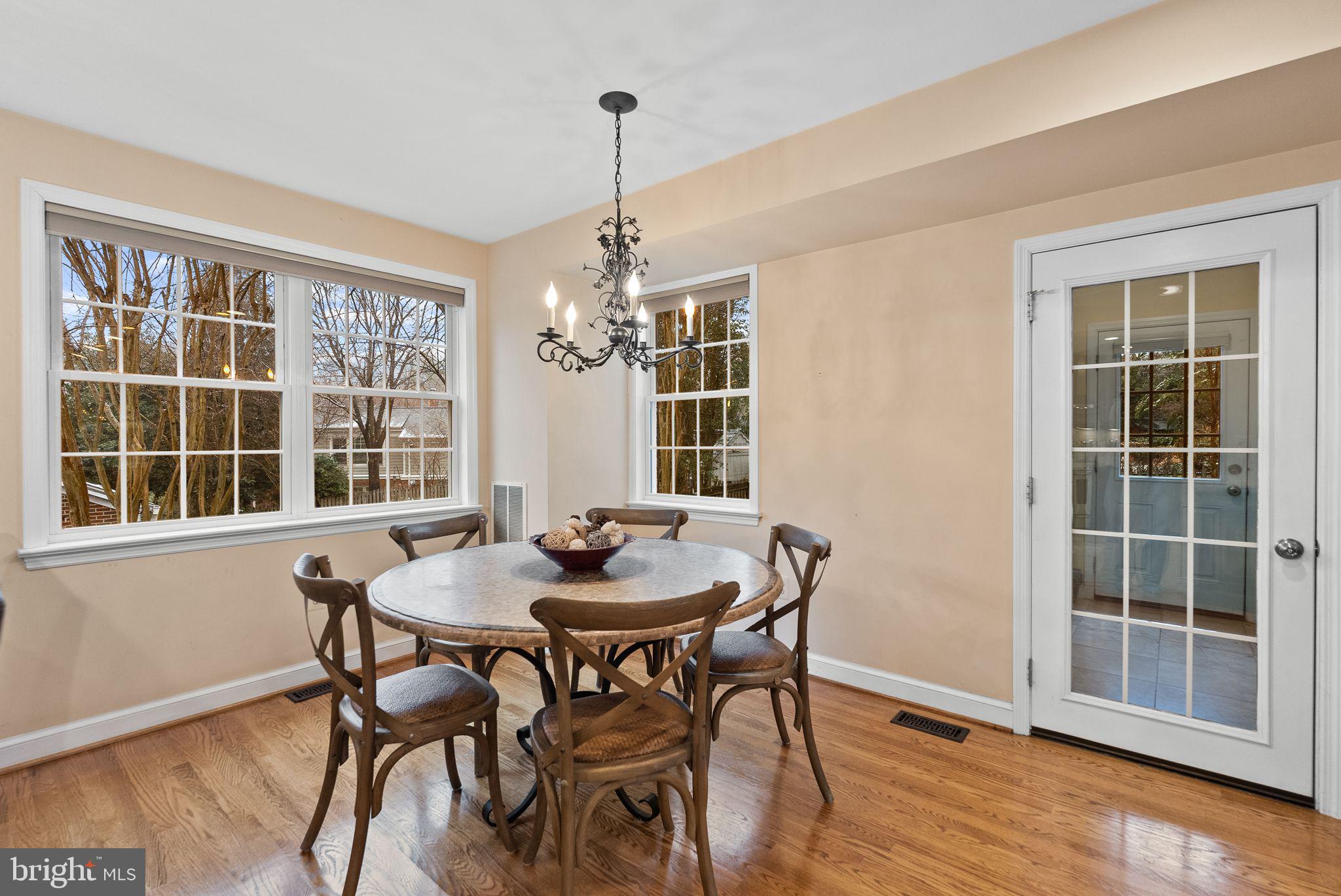 WOODACRES - Residential