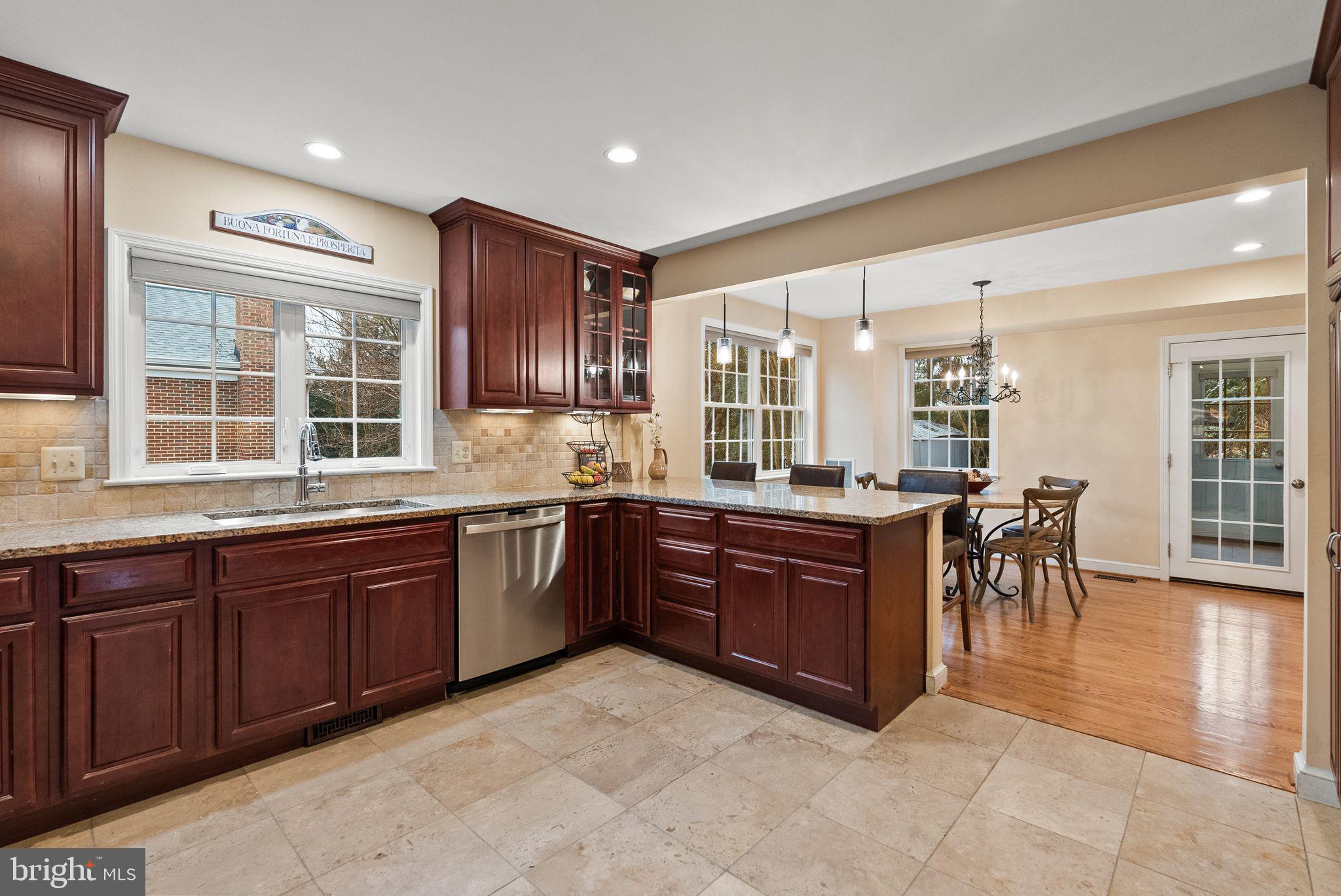 WOODACRES - Residential