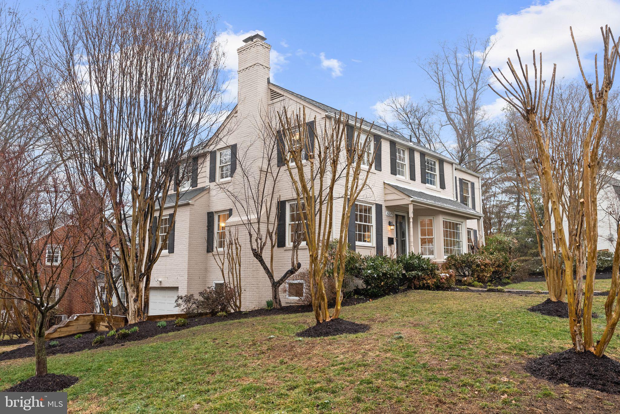 WOODACRES - Residential