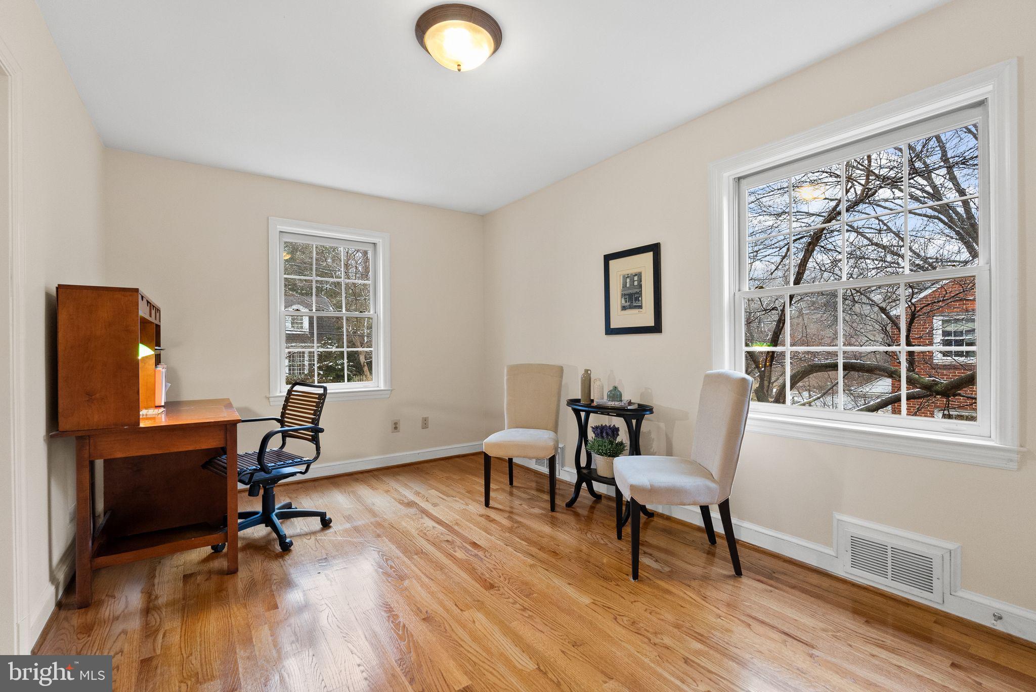 WOODACRES - Residential