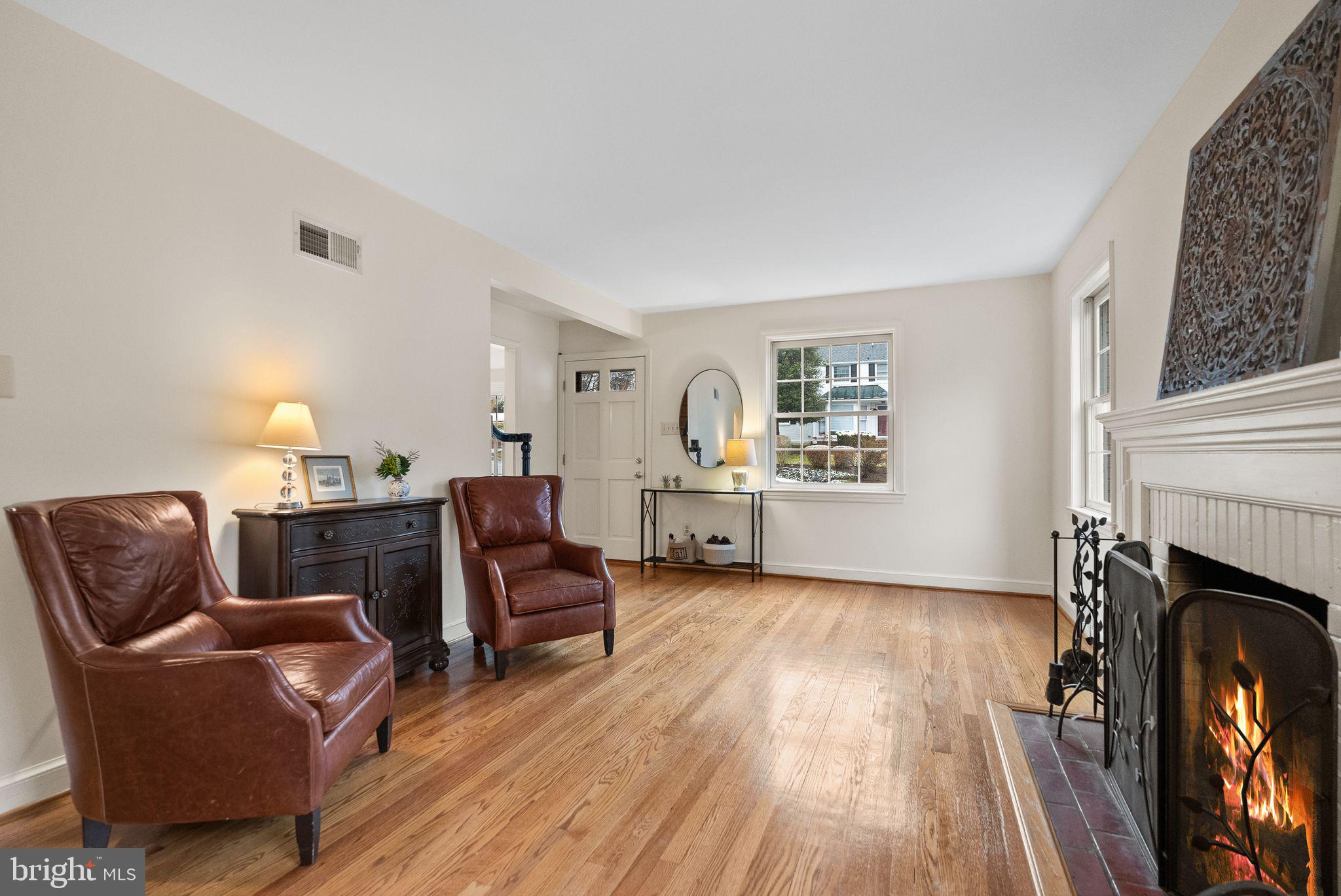 WOODACRES - Residential