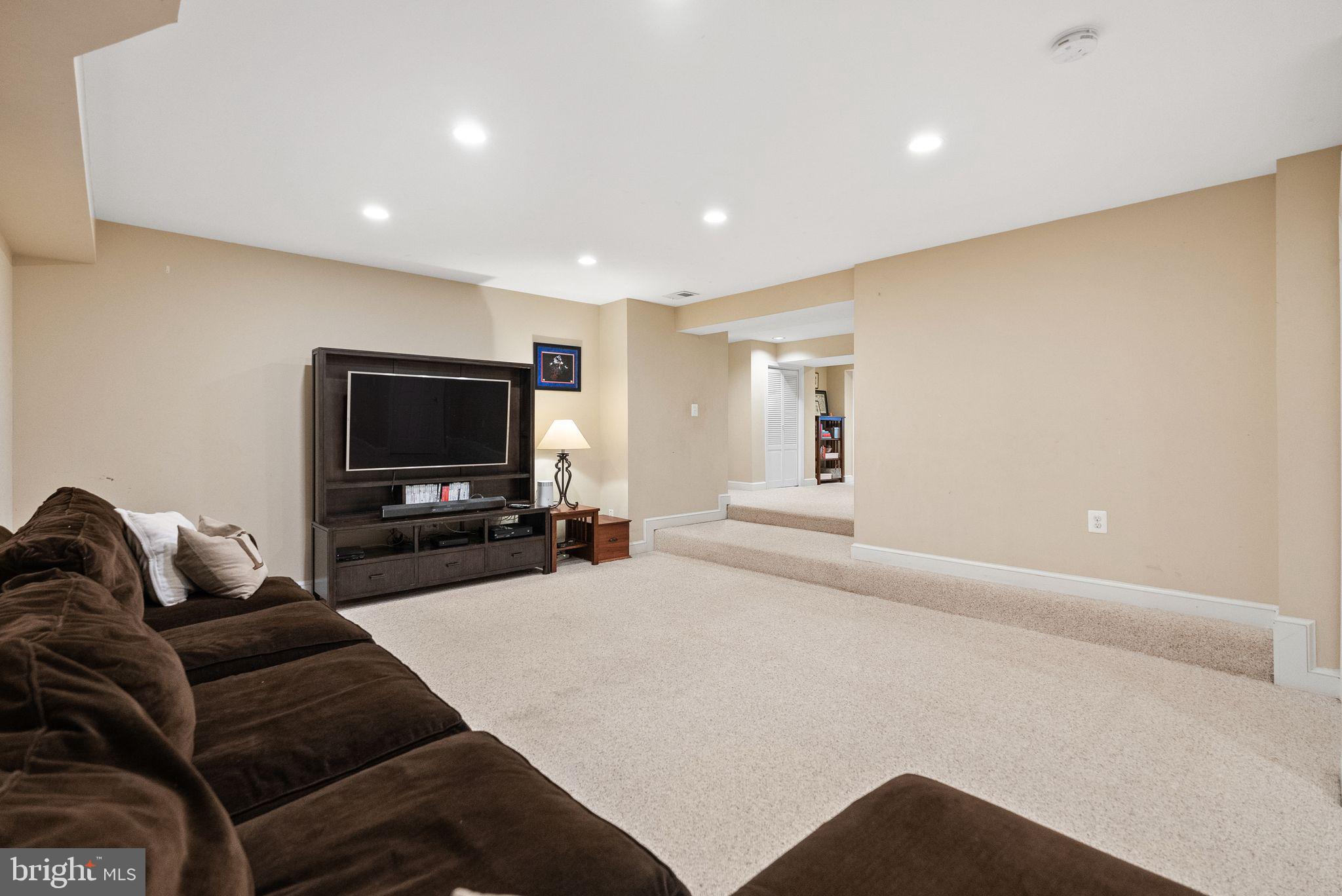 WOODACRES - Residential