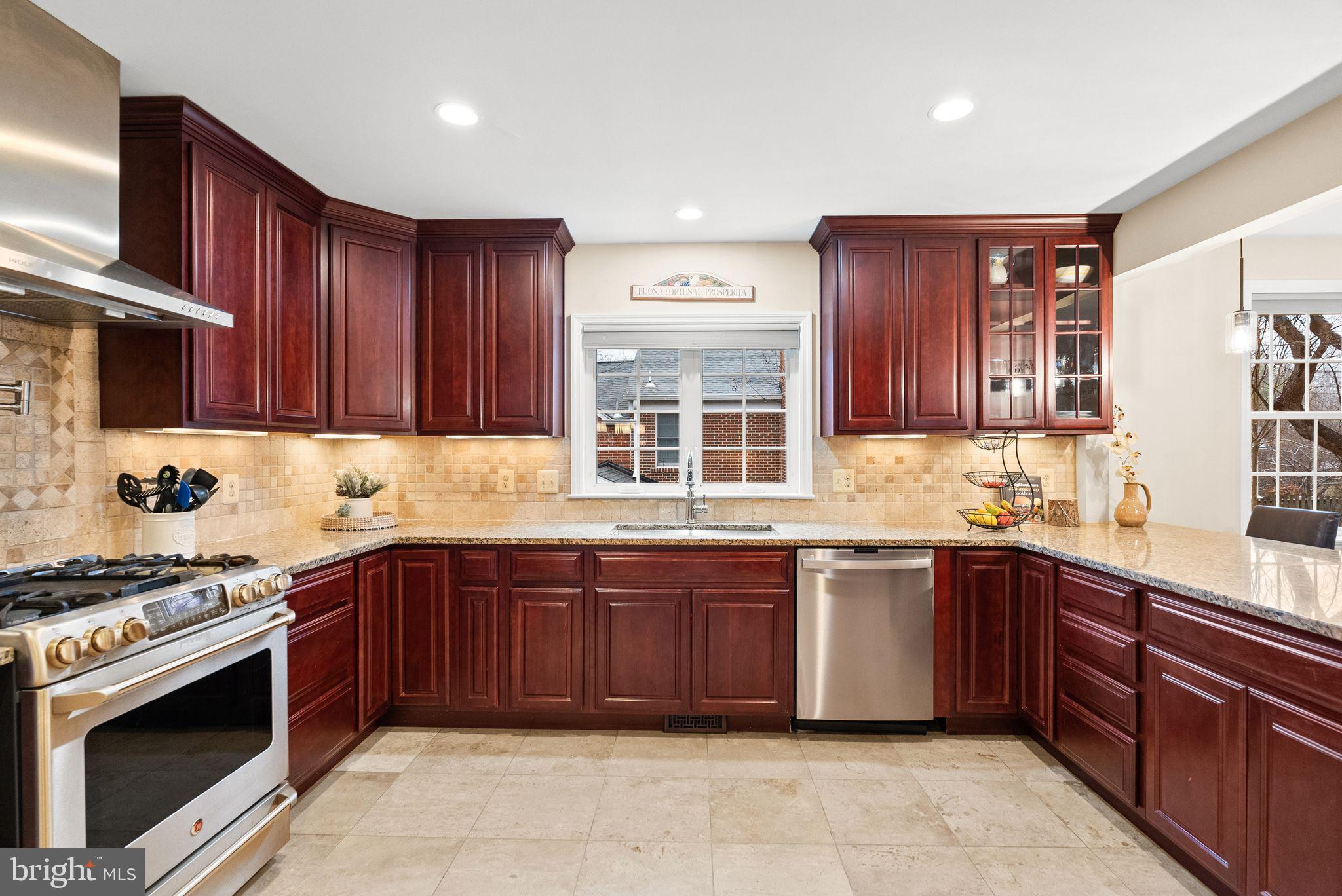 WOODACRES - Residential