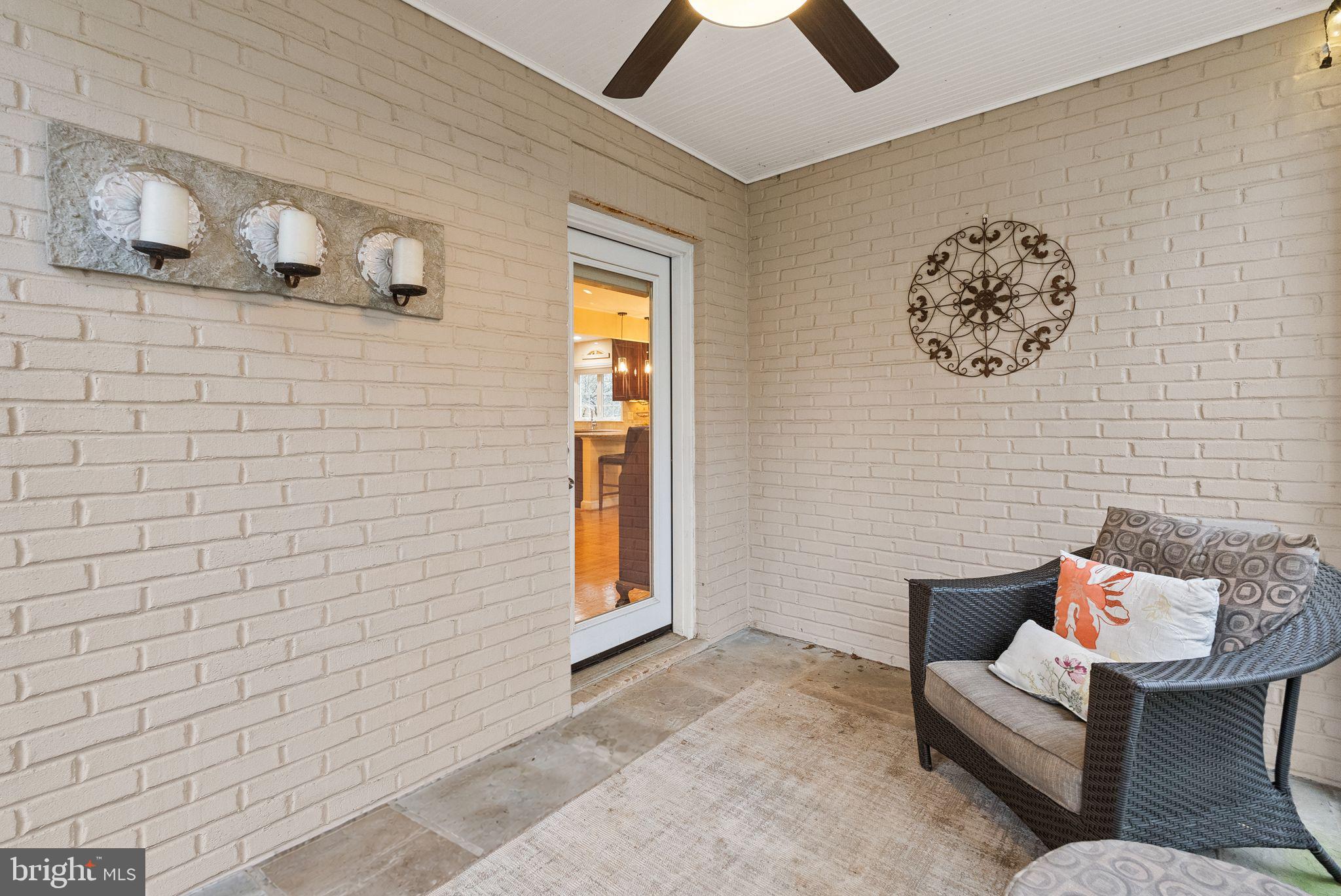 WOODACRES - Residential