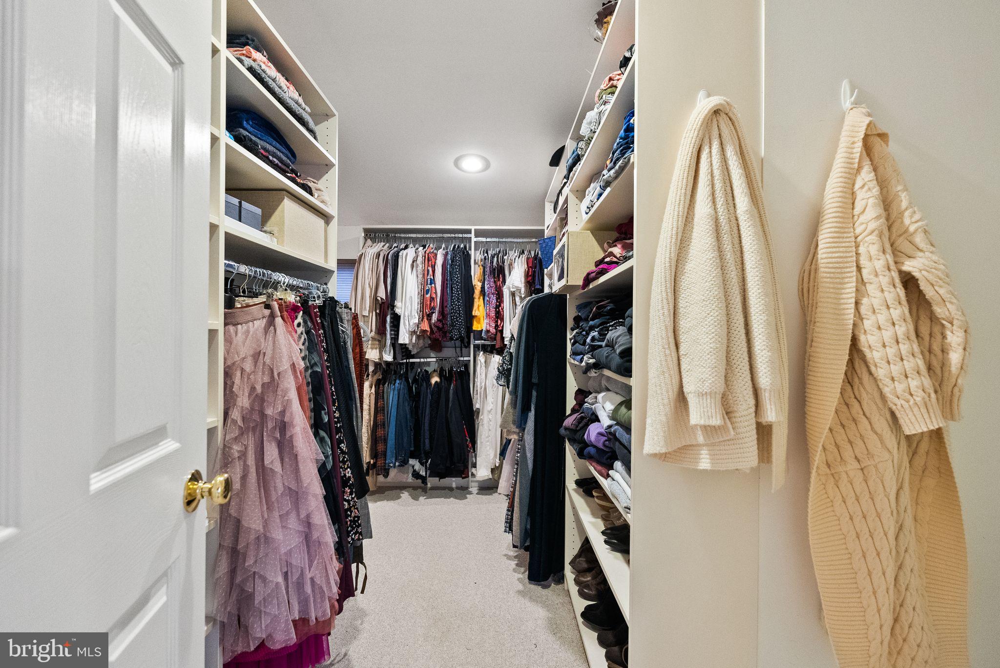 WOODACRES - Residential