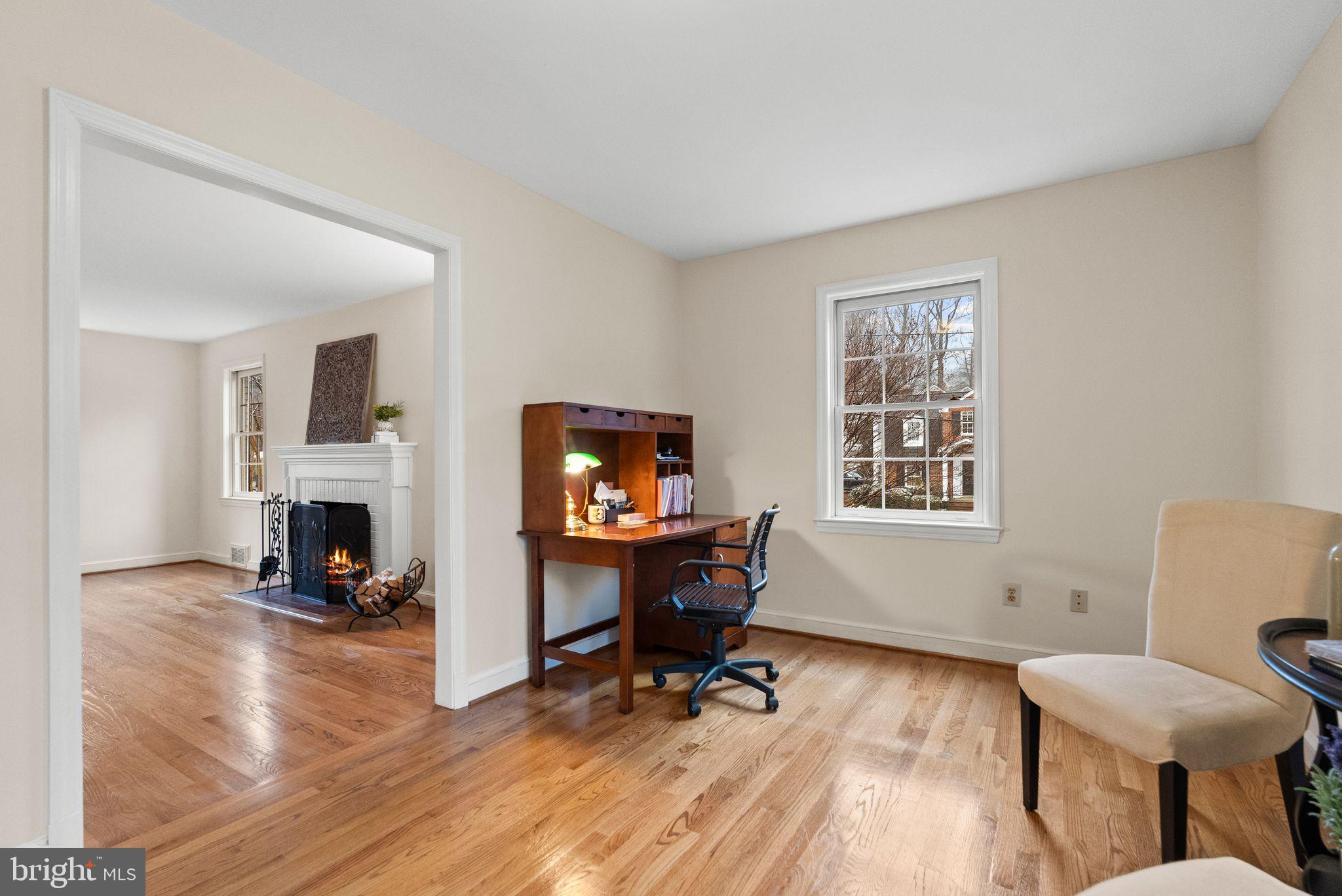 WOODACRES - Residential