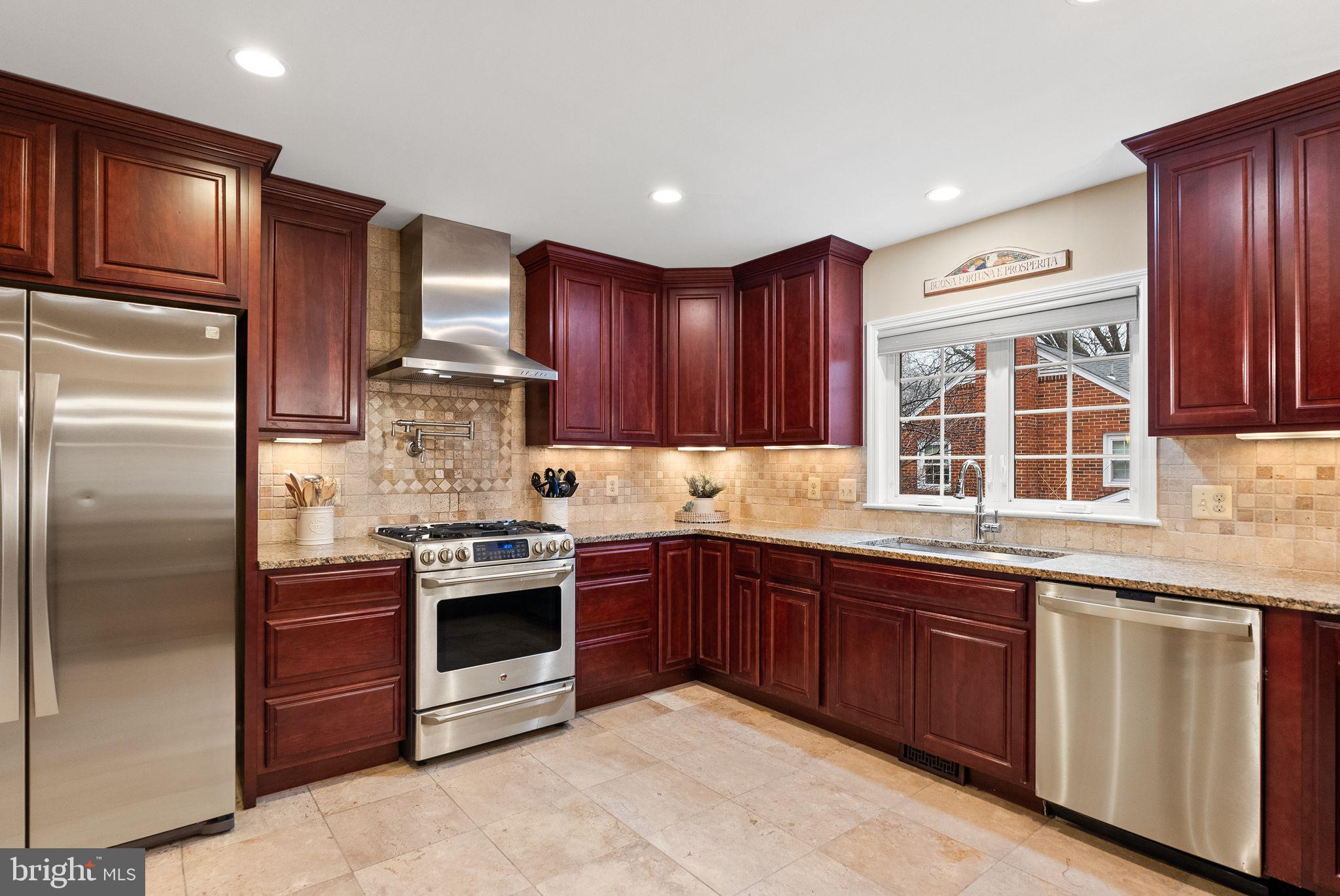 WOODACRES - Residential