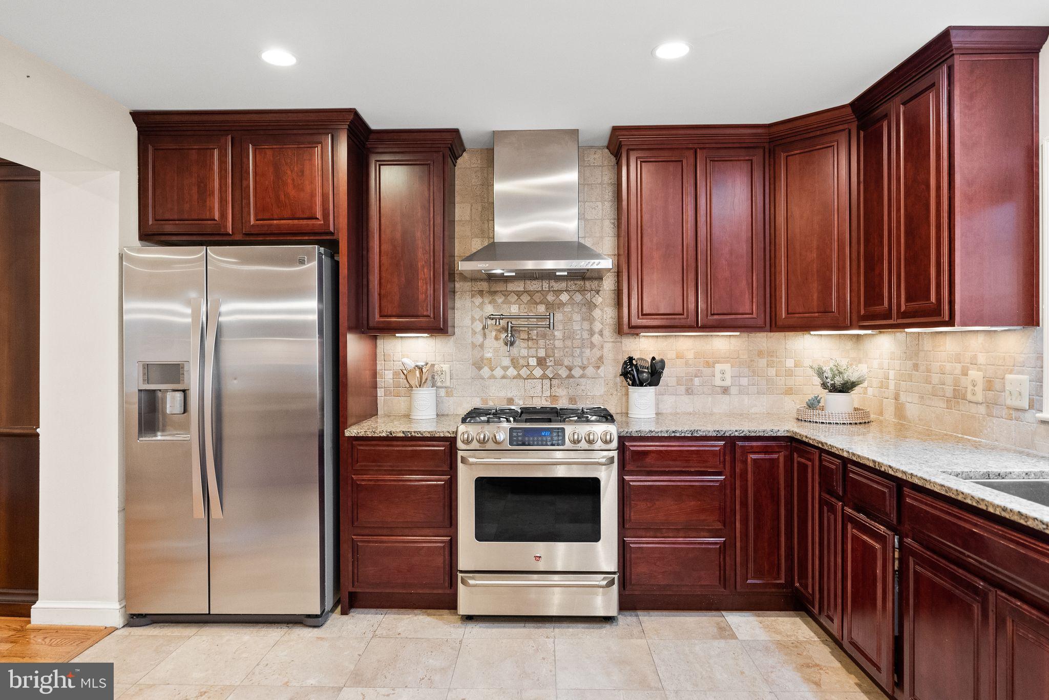 WOODACRES - Residential