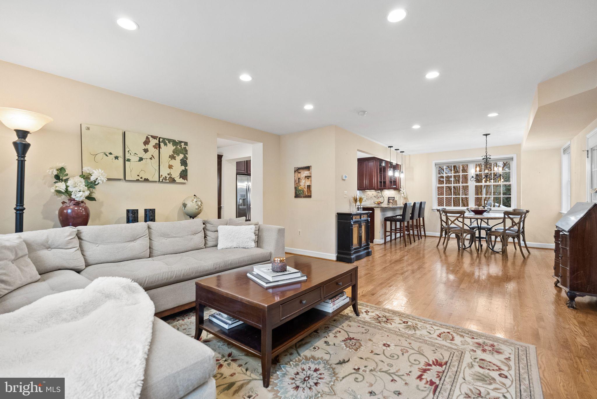 WOODACRES - Residential