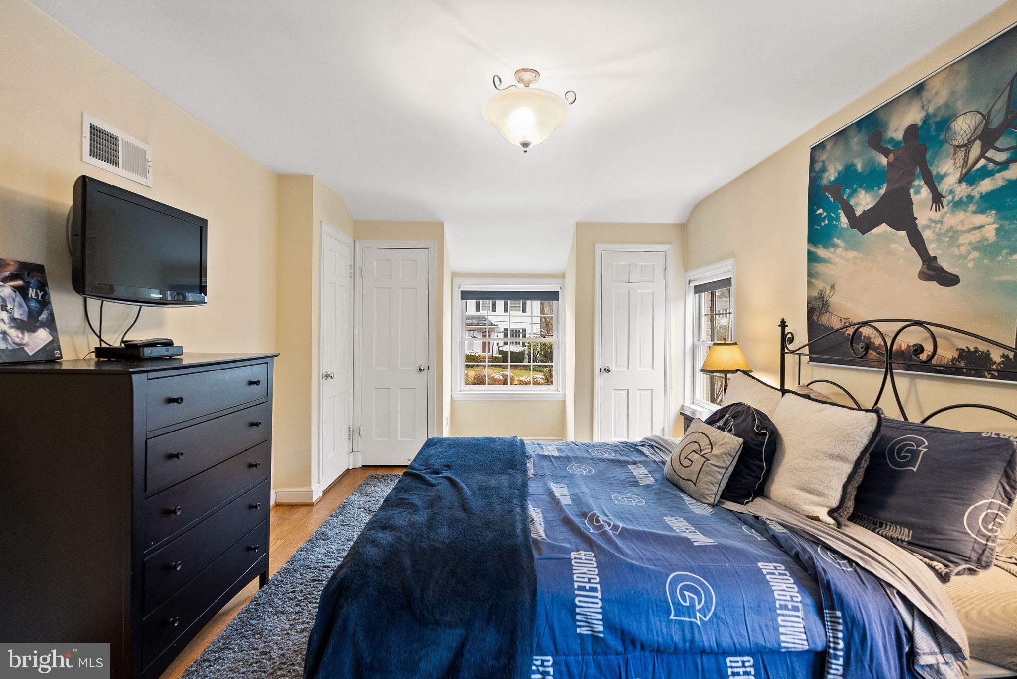 WOODACRES - Residential