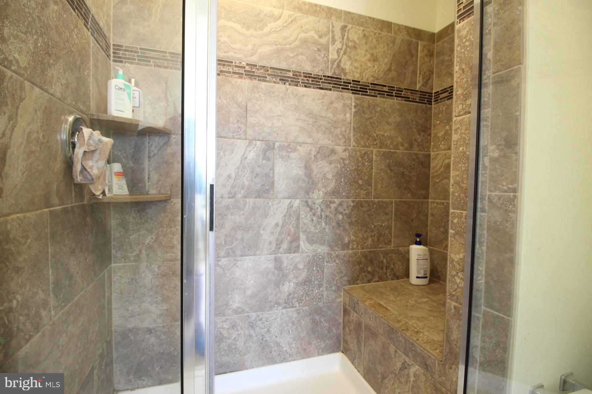 DAWKINS RIDGE - Residential Lease