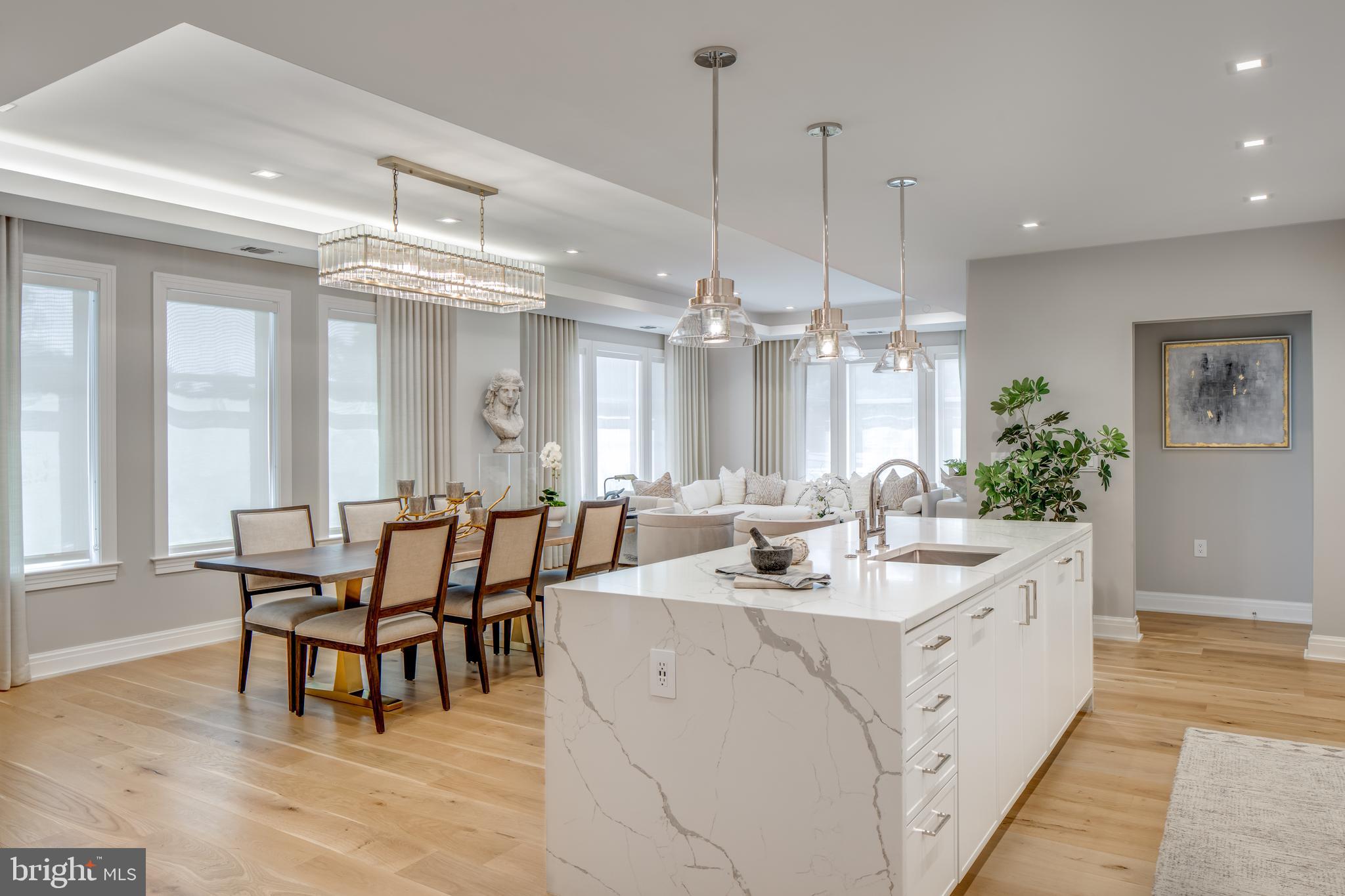 CHEVY CHASE - Residential