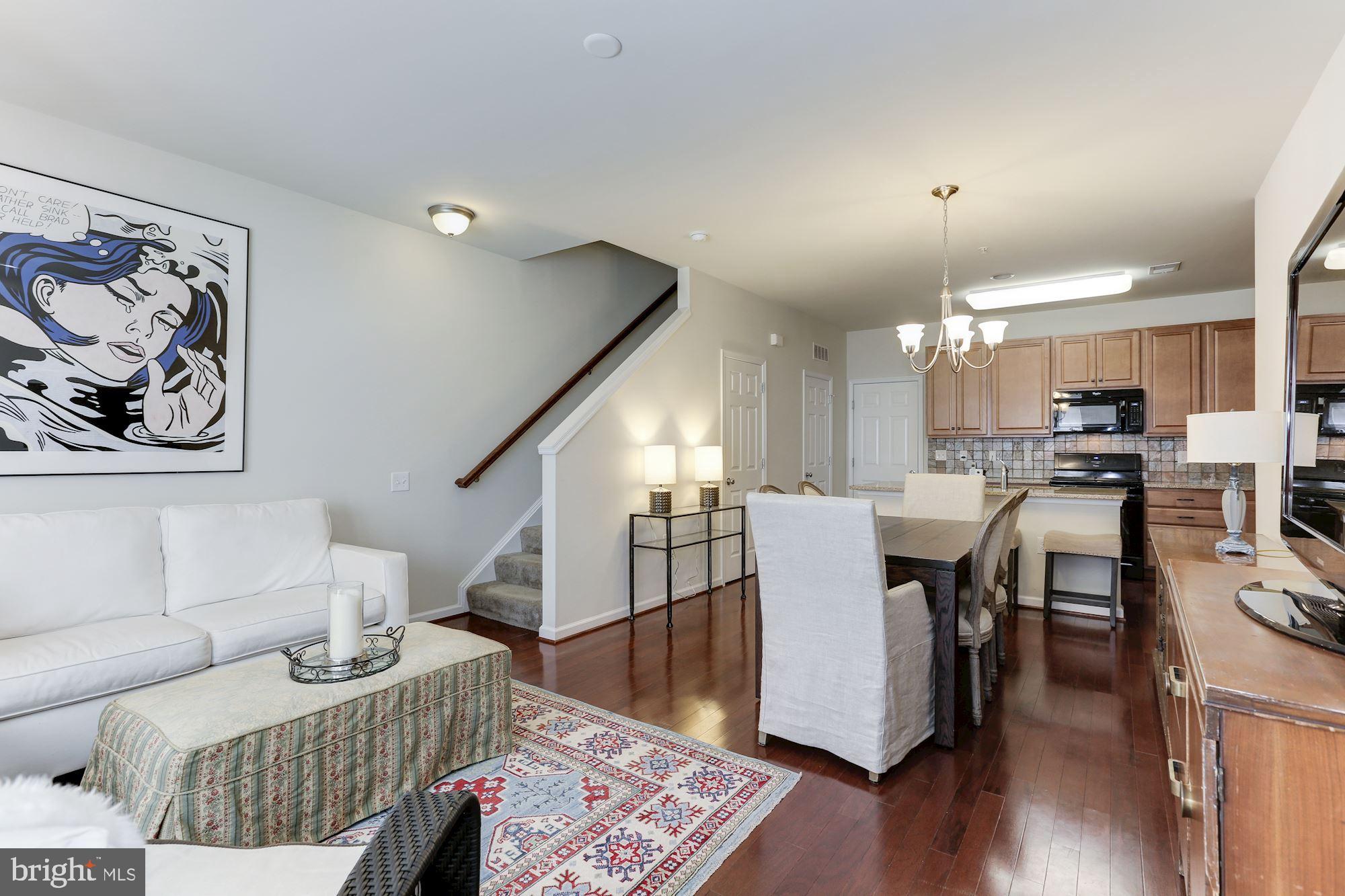 TOWNES AT GOOSE CREEK VILLAGE - Residential Lease