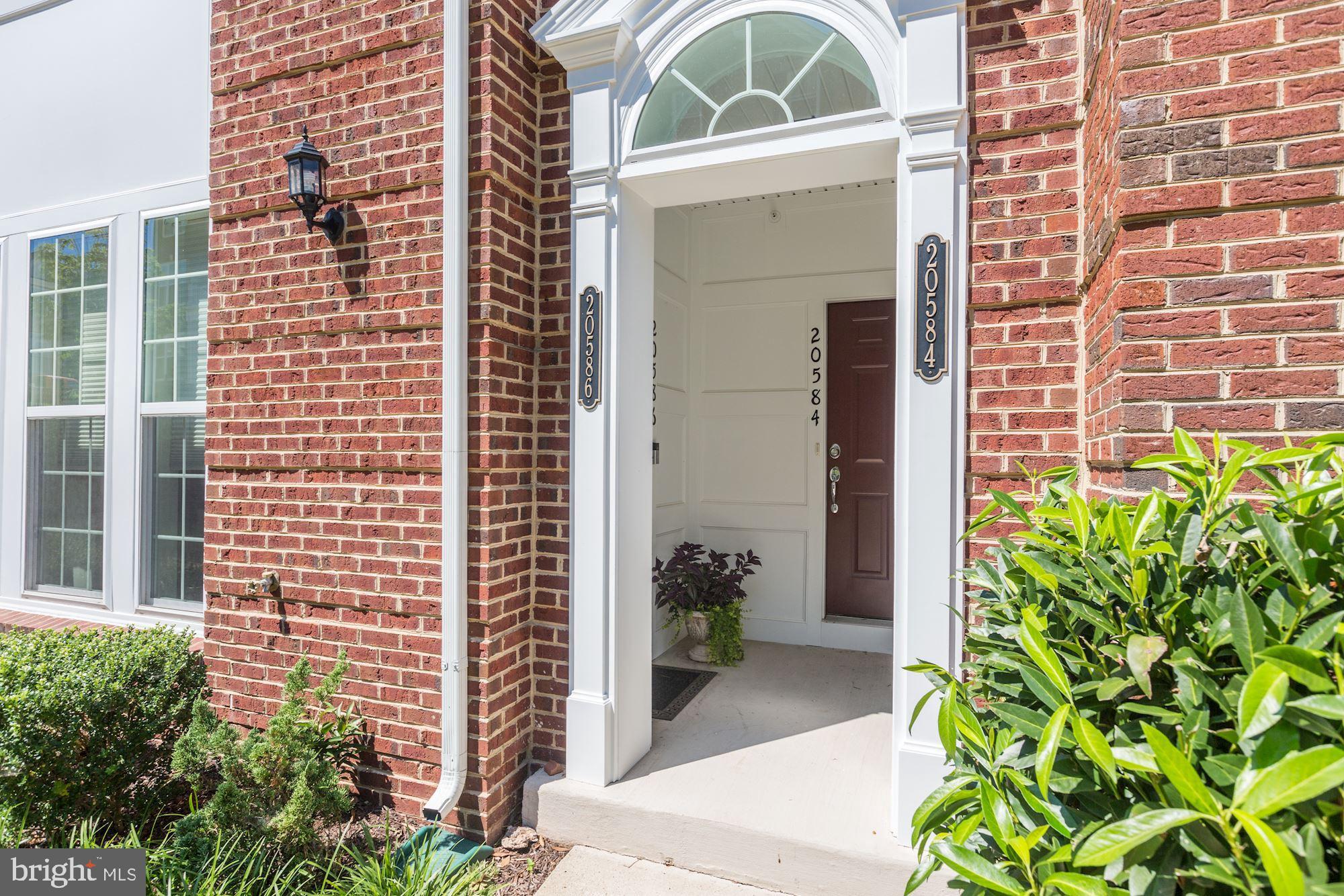 TOWNES AT GOOSE CREEK VILLAGE - Residential Lease