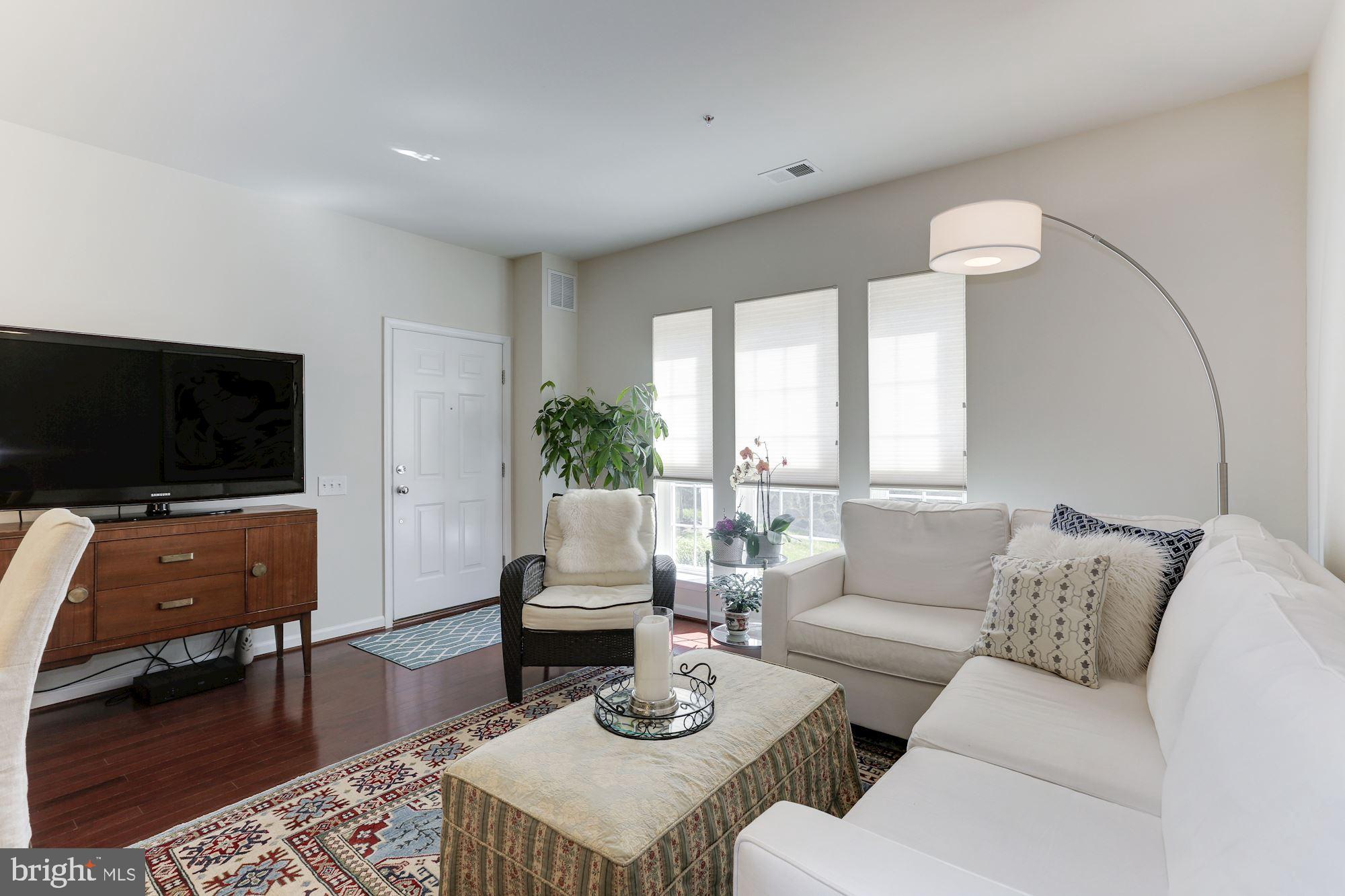 TOWNES AT GOOSE CREEK VILLAGE - Residential Lease