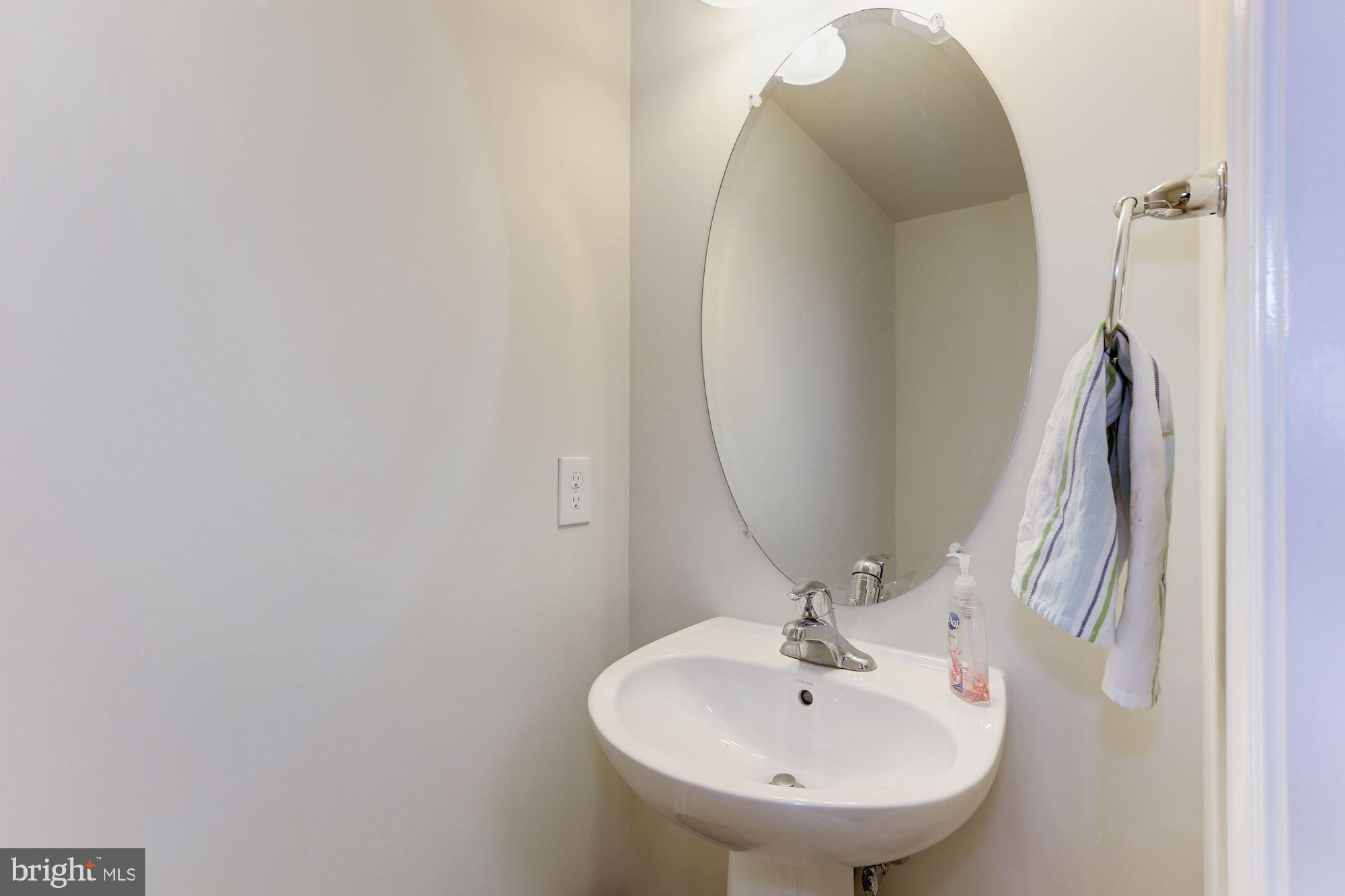 TOWNES AT GOOSE CREEK VILLAGE - Residential Lease