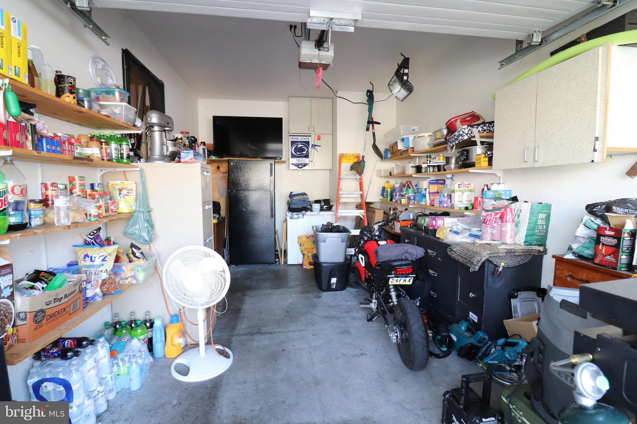 NEWPORT SQUARE - Residential