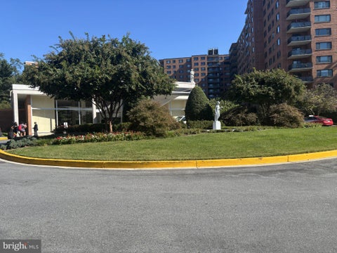 Condo For Rent - 4201 Cathedral Avenue #818E<br/> WASHINGTON, DC 20016