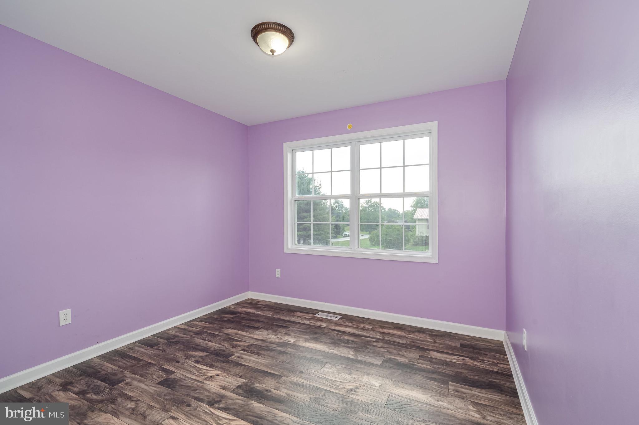 FORT HILL FARMS - Residential