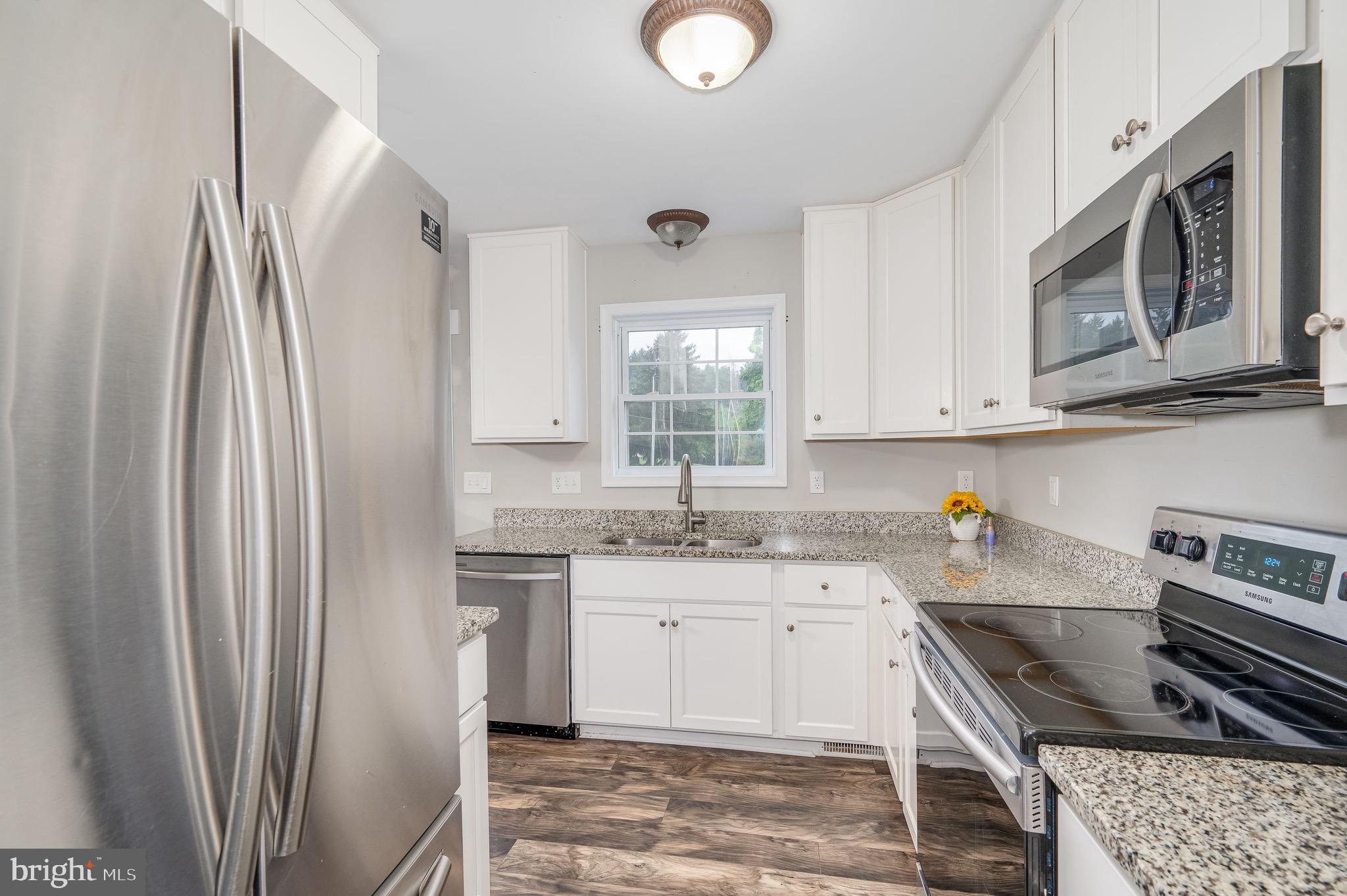 FORT HILL FARMS - Residential