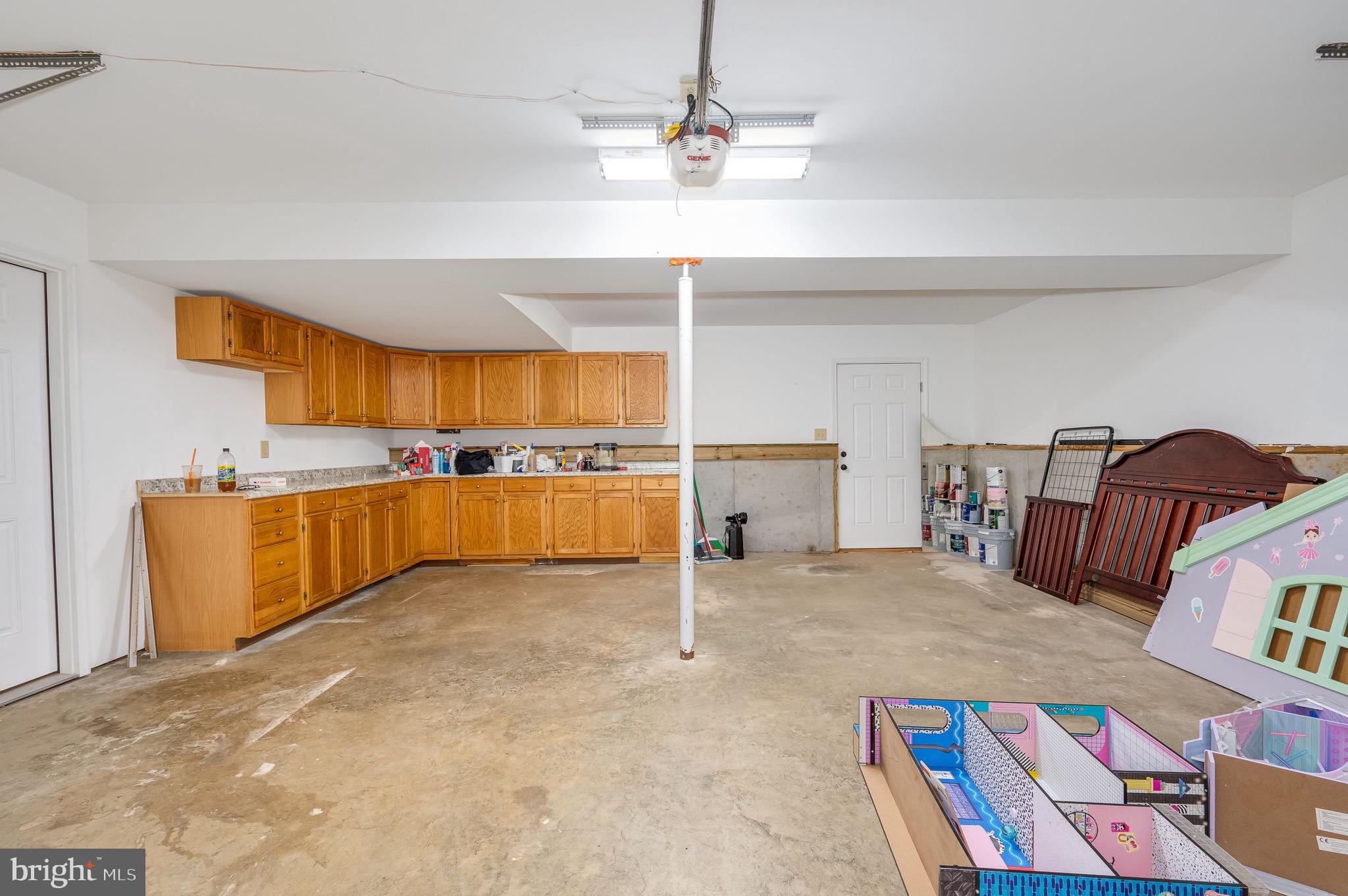 FORT HILL FARMS - Residential