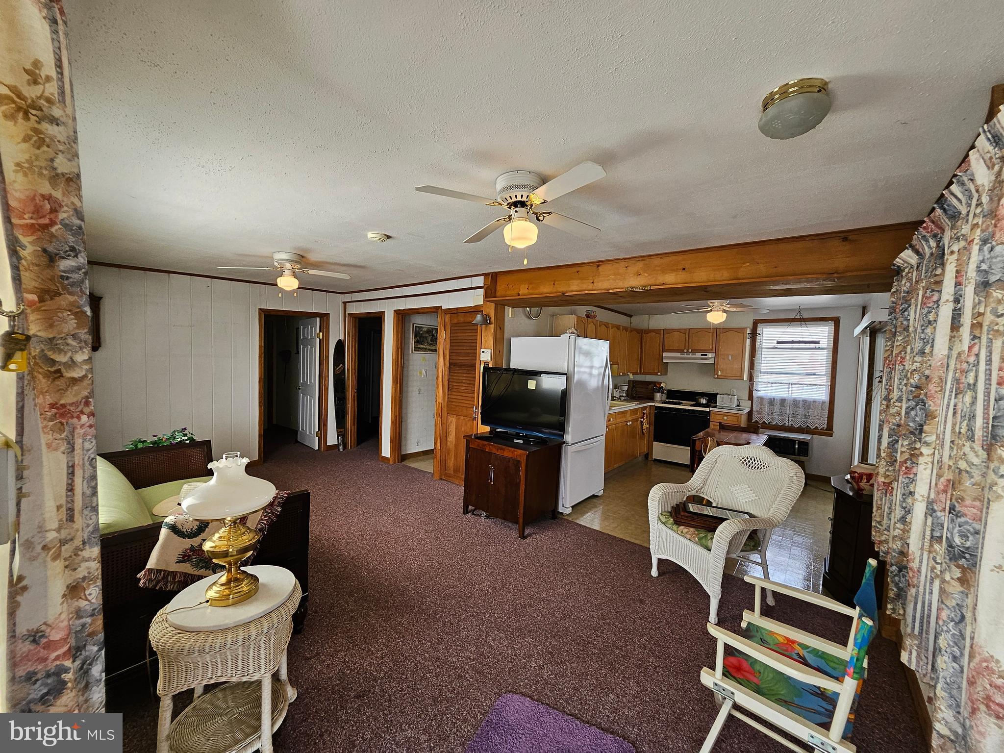 548 BOATHOUSE ROAD