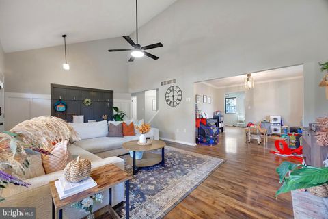 Photo of 388 Wilett Court, SEVERNA PARK, MD 21146 (MLS # MDAA2130948)