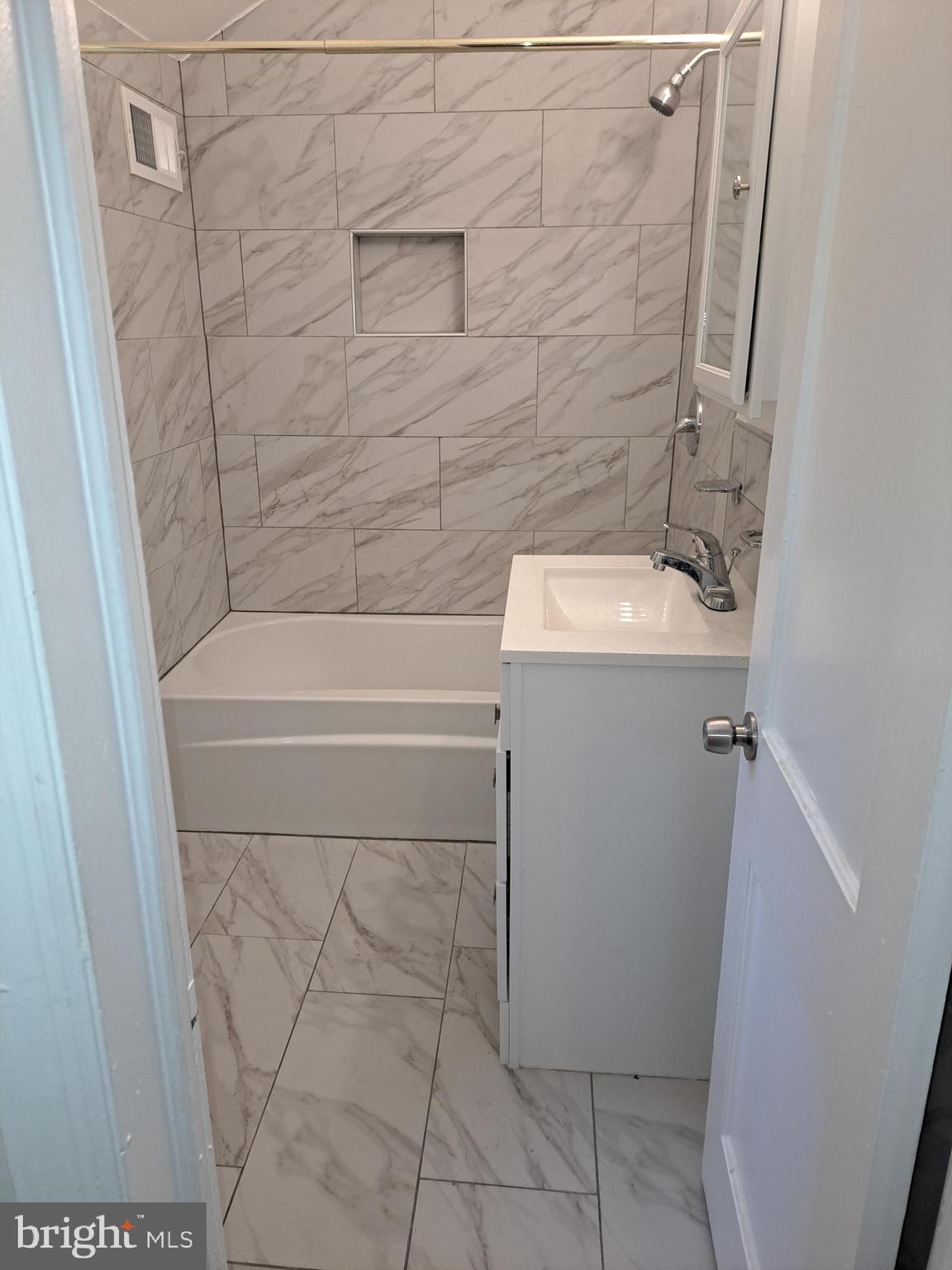 ROSEMARY HILLS - Residential Lease