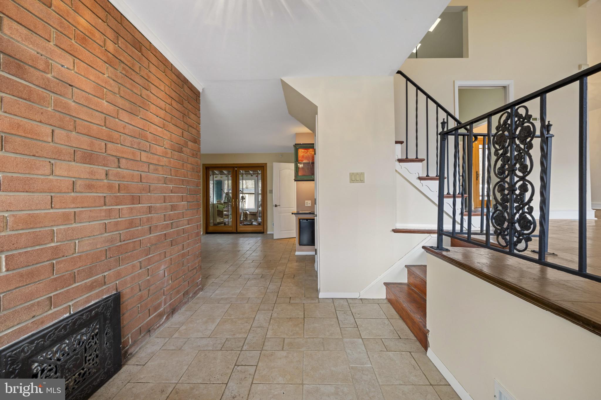 922 BEAVERBANK CIRCLE