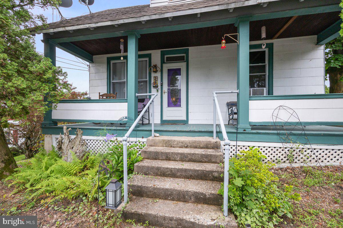 230 N 2ND STREET