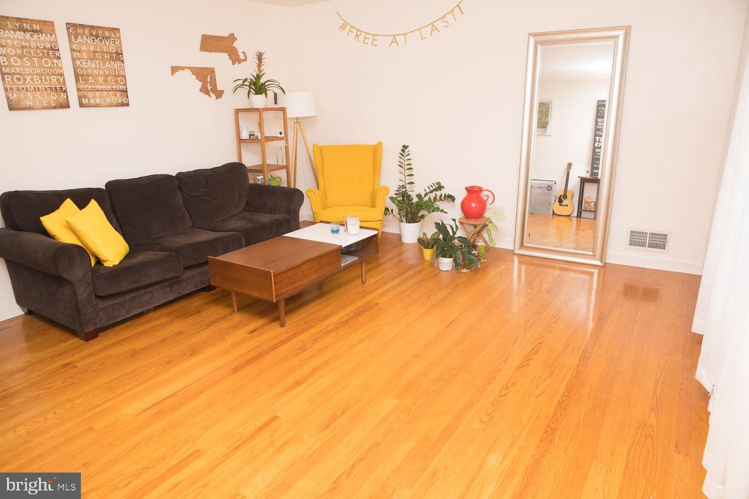 WHEATON OUT RES. (2) - Residential Lease