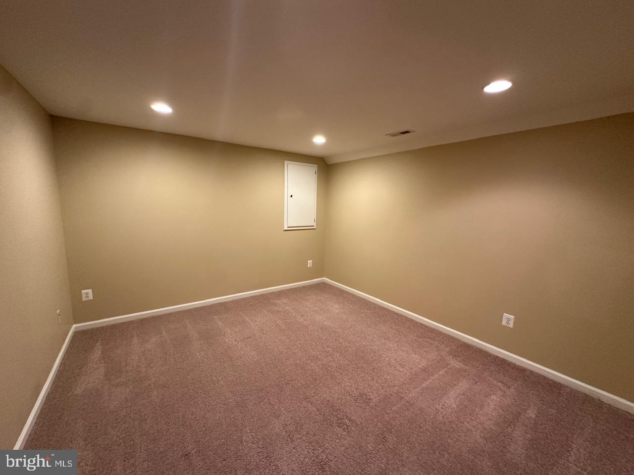 CONFEDERATE RIDGE - Residential Lease