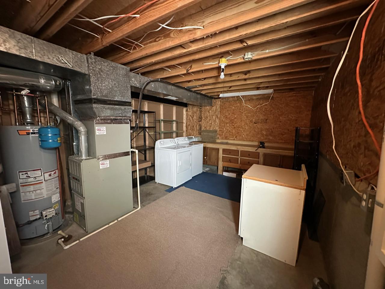 CONFEDERATE RIDGE - Residential Lease