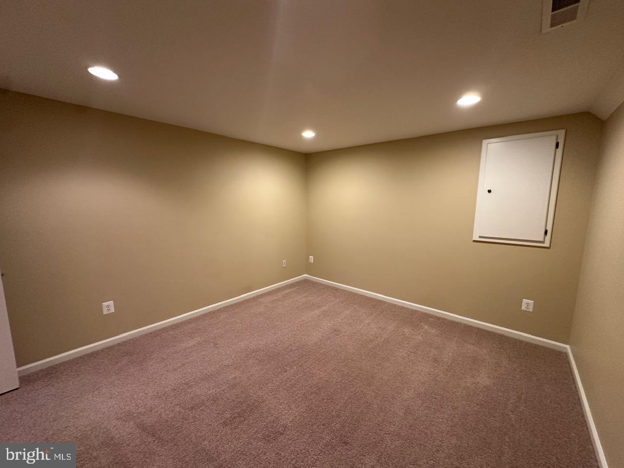 CONFEDERATE RIDGE - Residential Lease