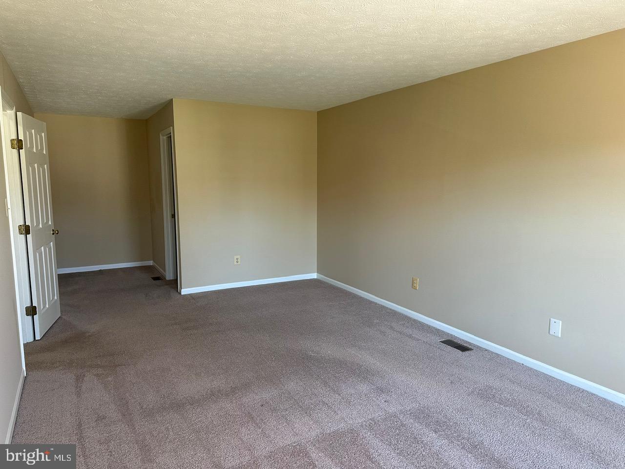 CONFEDERATE RIDGE - Residential Lease