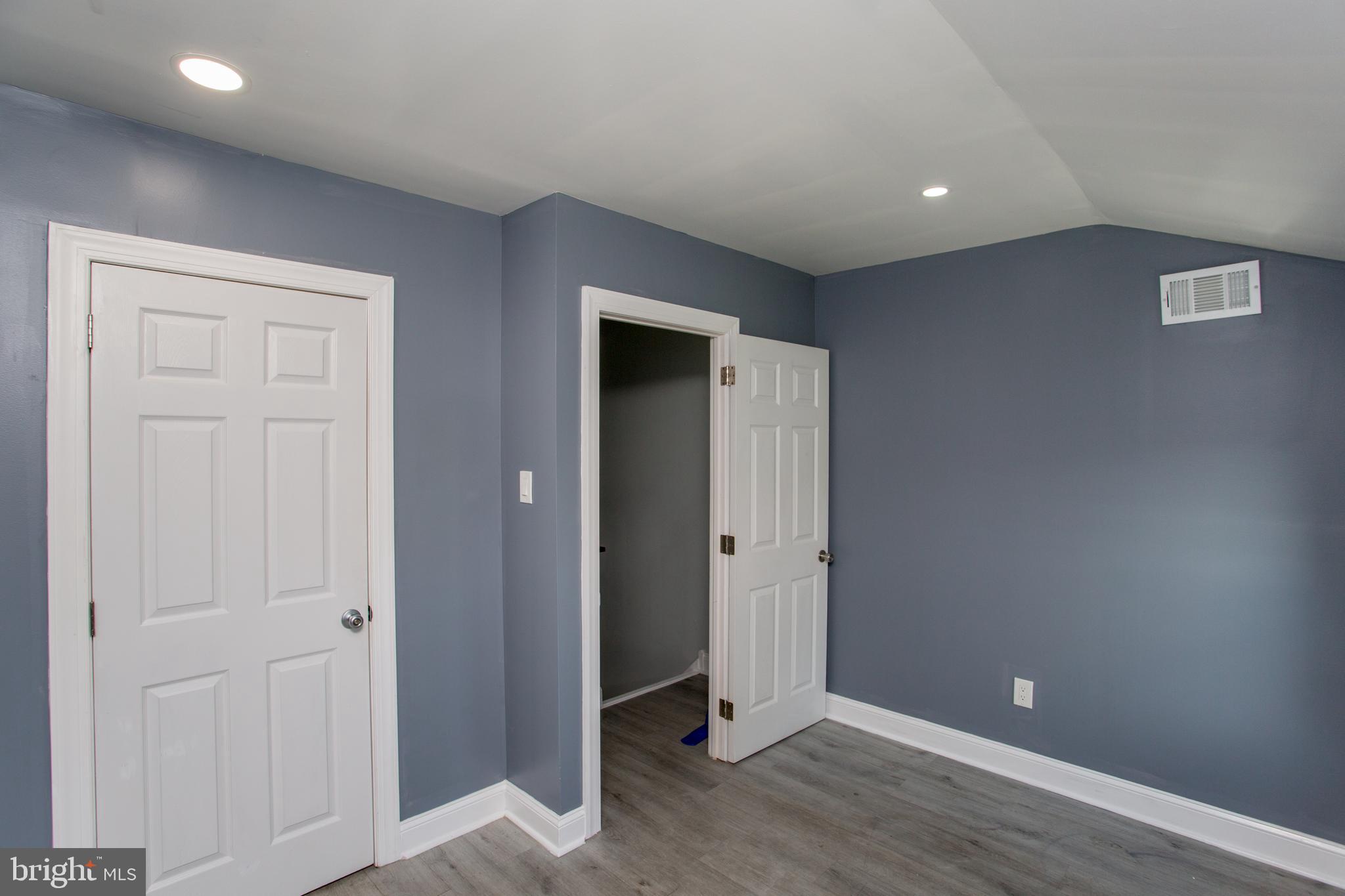 FRANKFORD - Residential