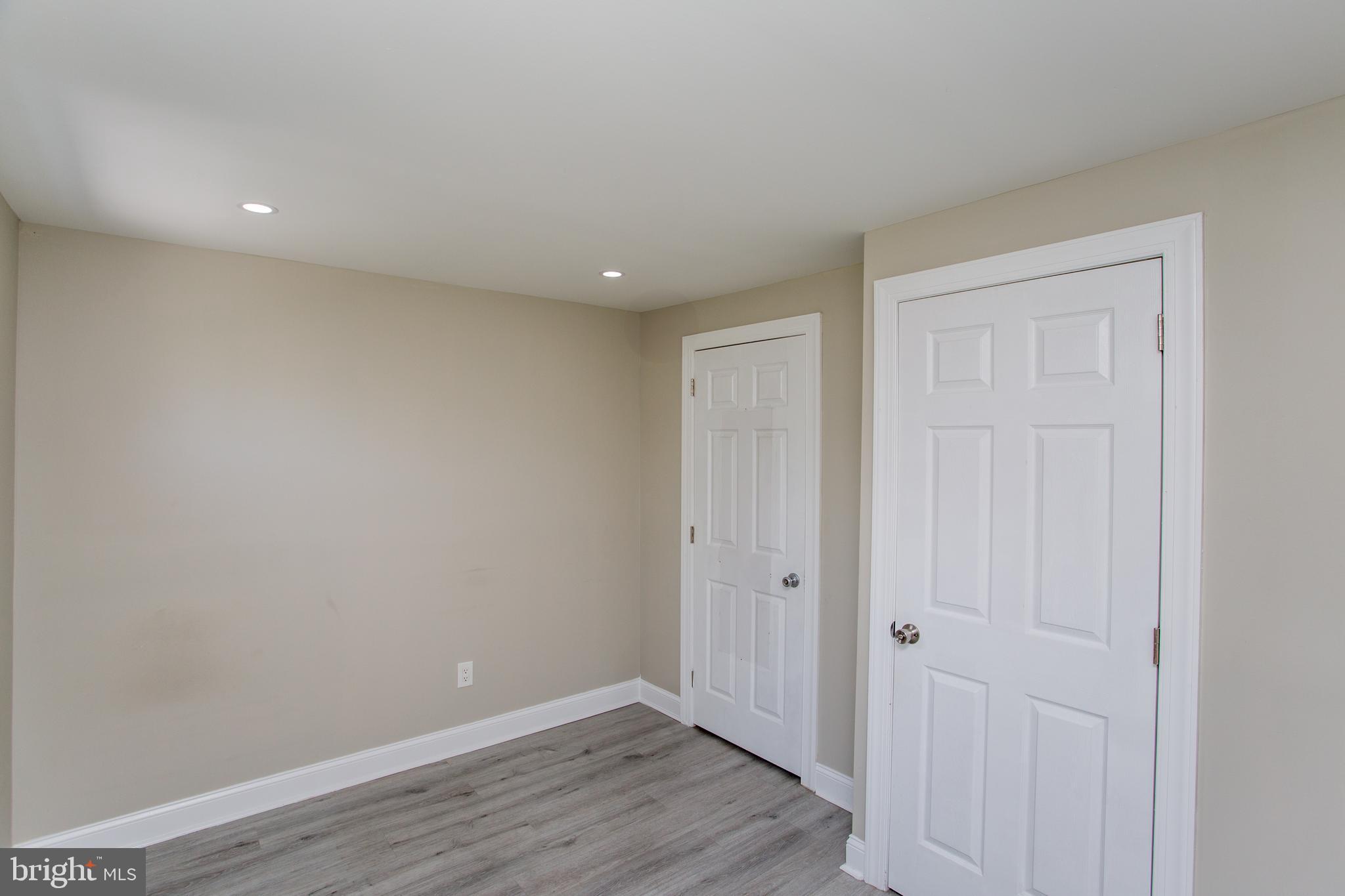 FRANKFORD - Residential