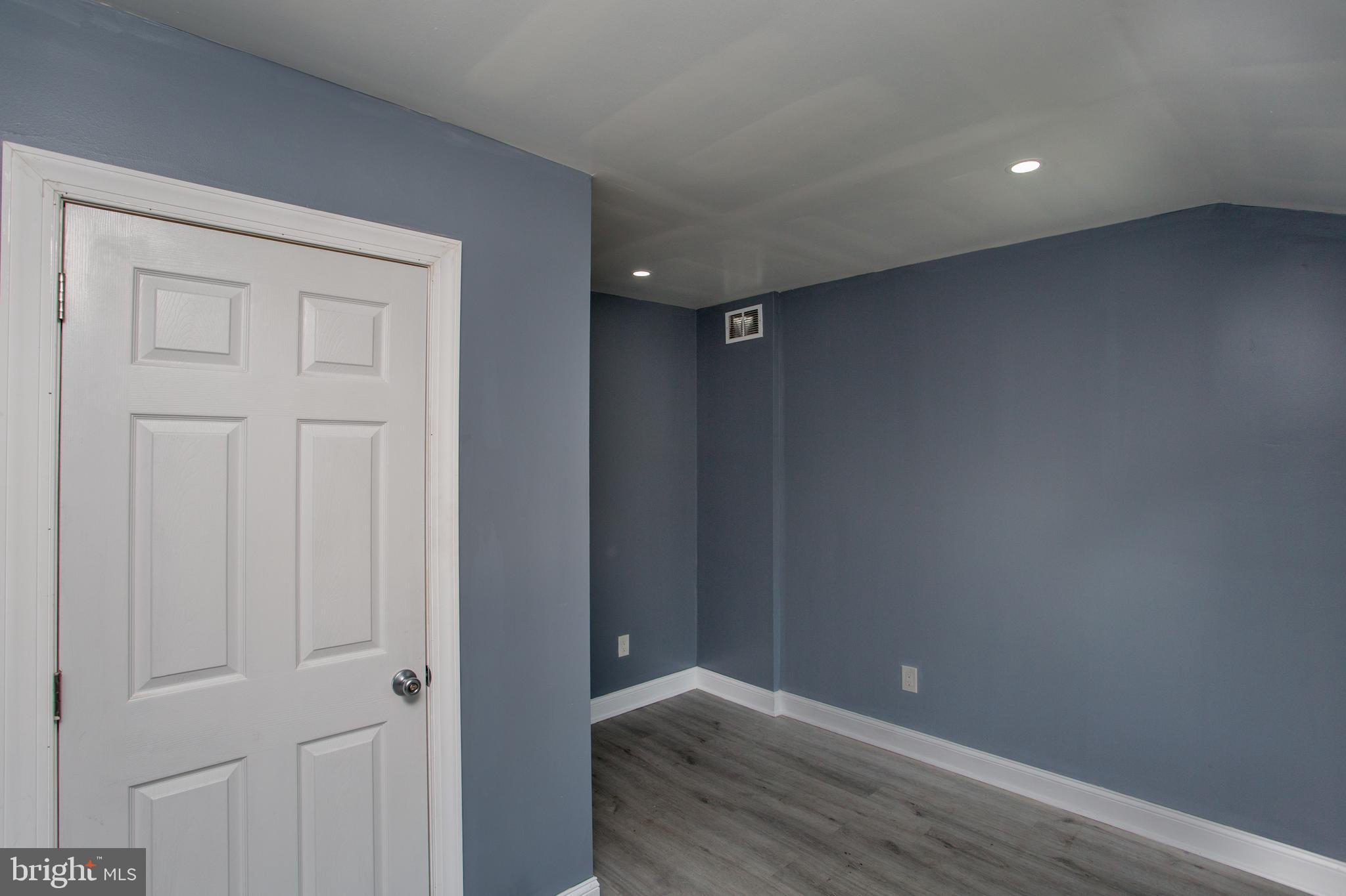 FRANKFORD - Residential