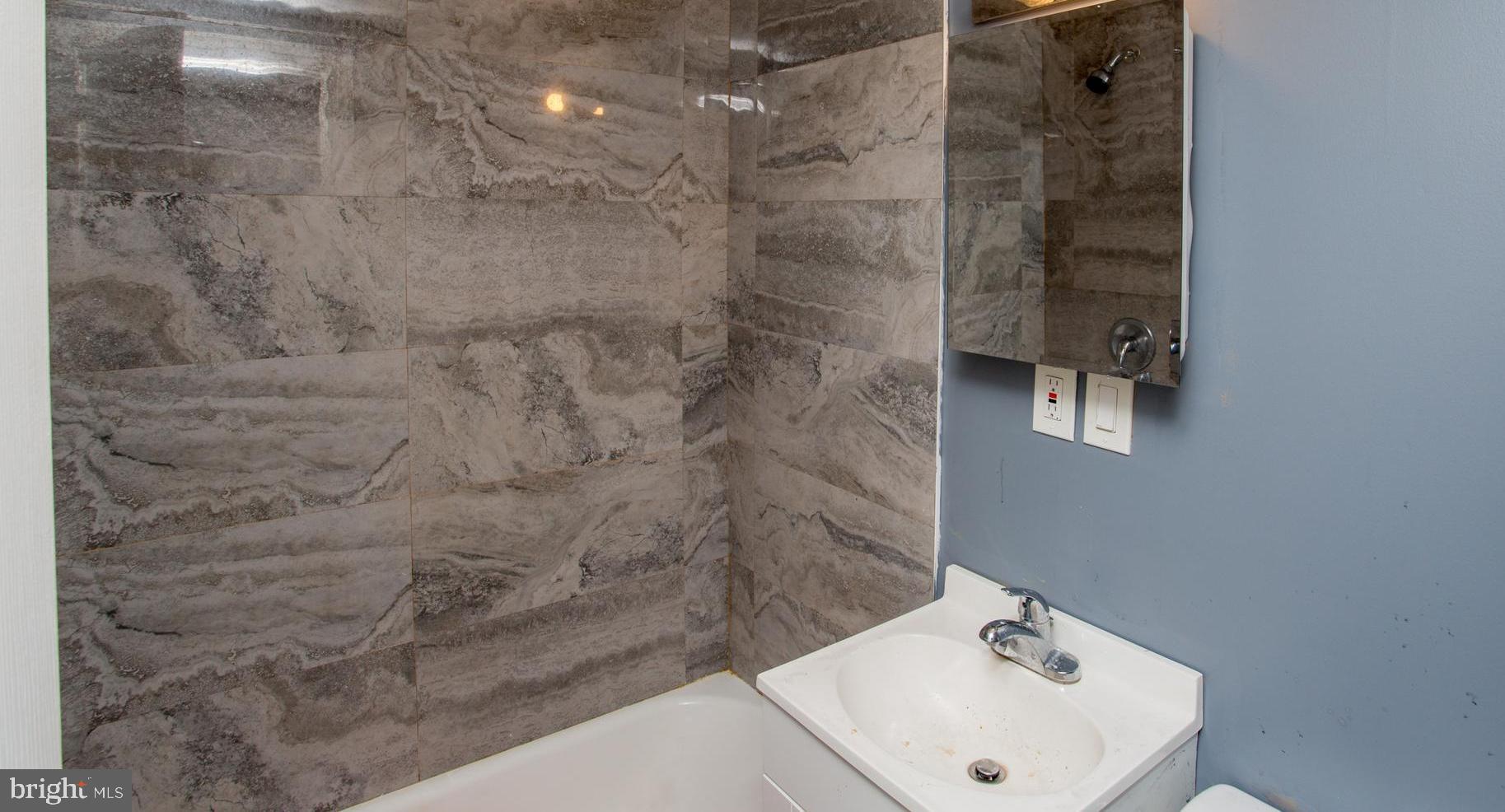 FRANKFORD - Residential