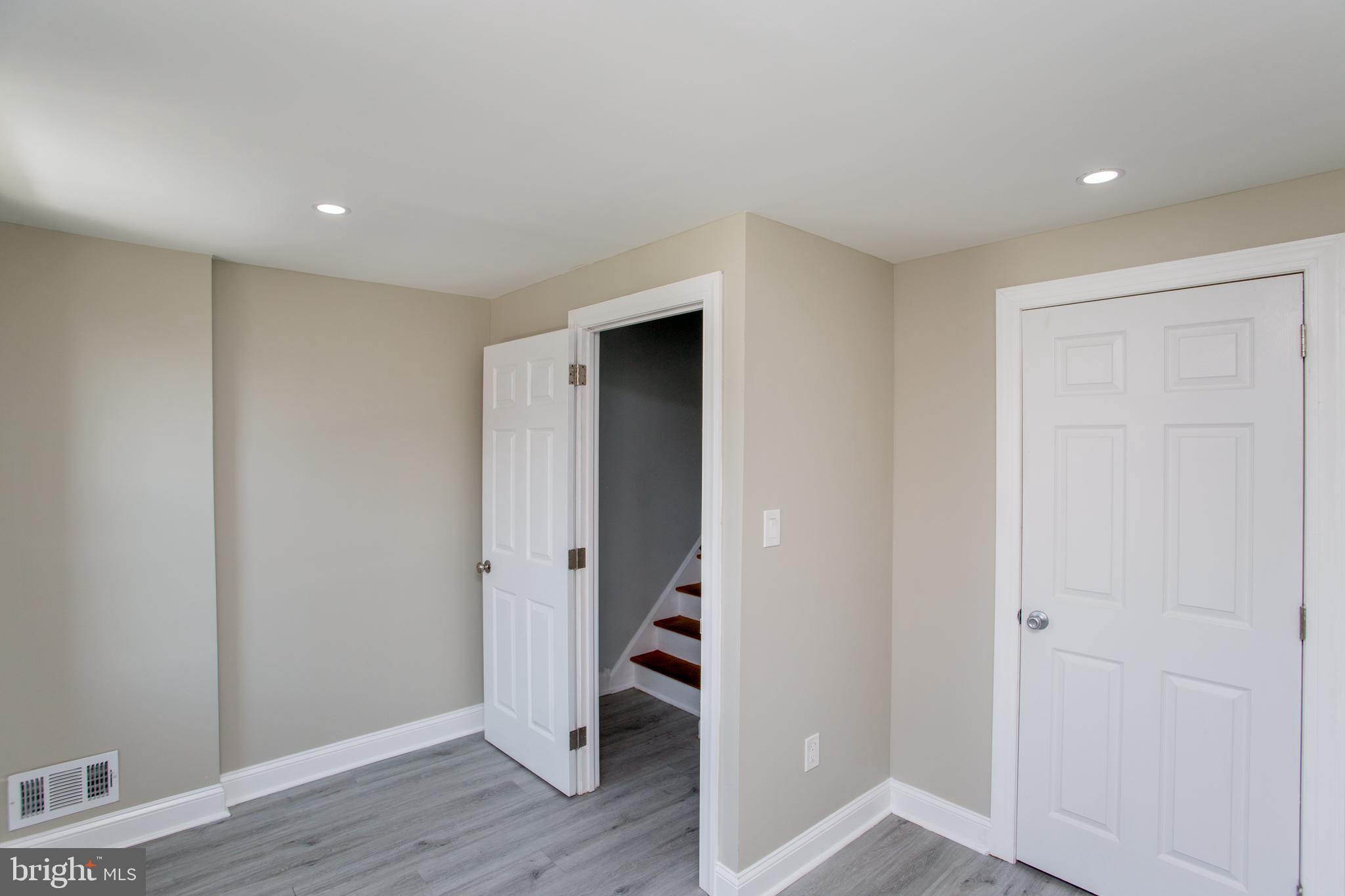 FRANKFORD - Residential