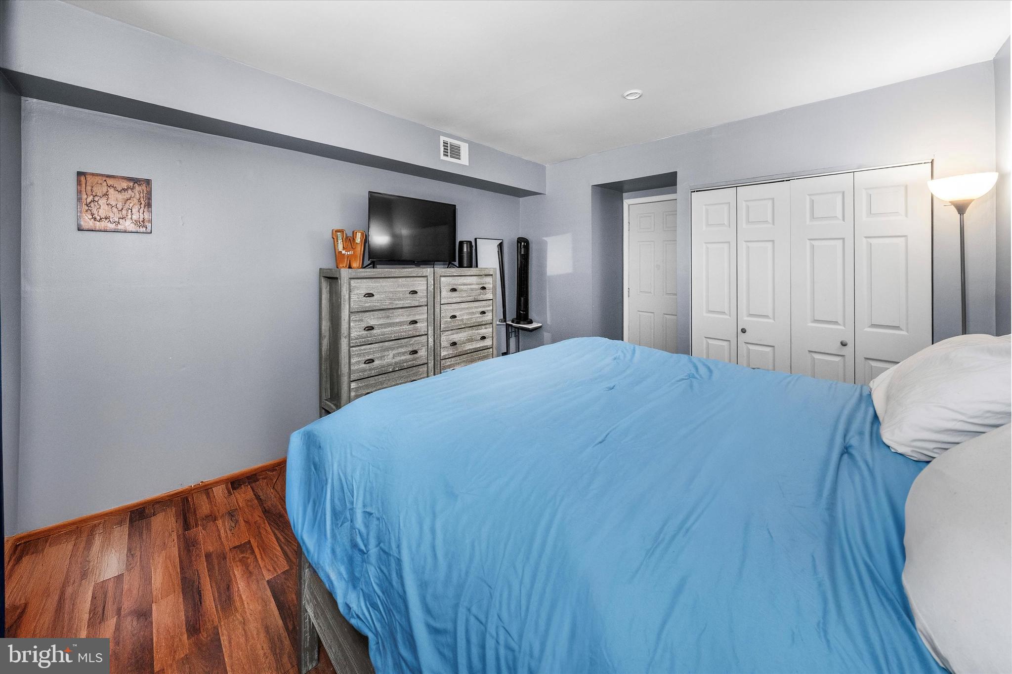 LINDEN GREEN - Residential