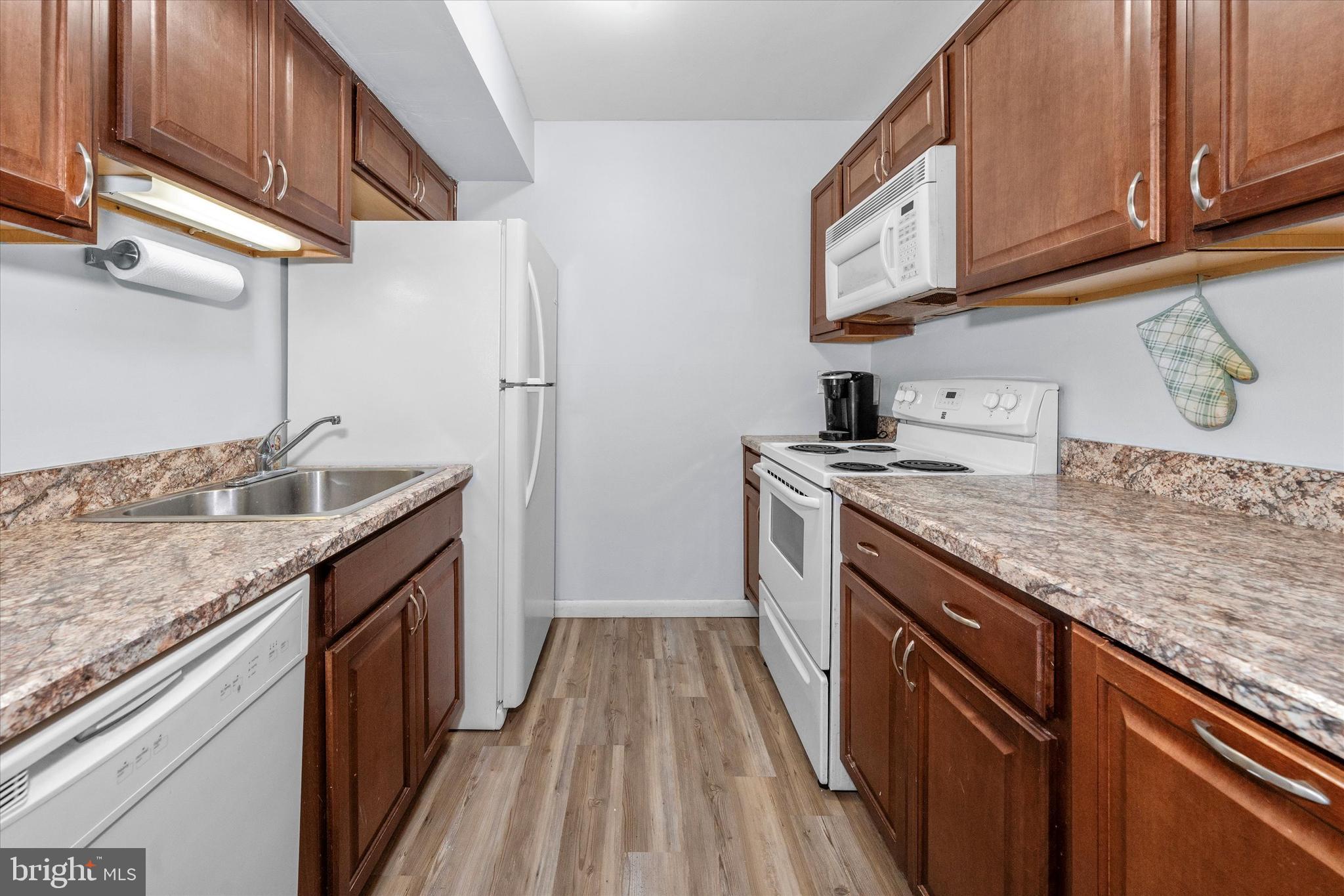 LINDEN GREEN - Residential