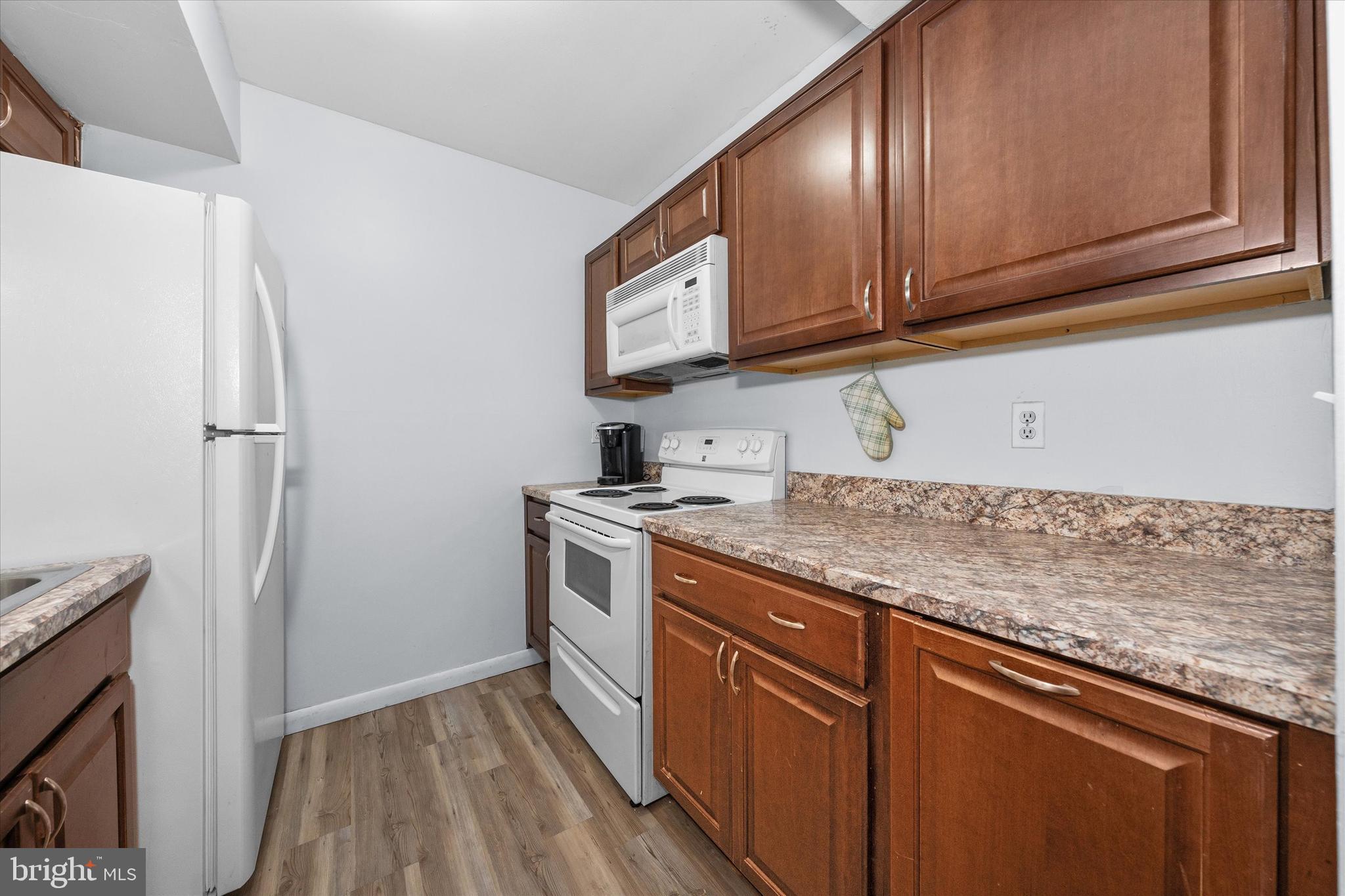 LINDEN GREEN - Residential