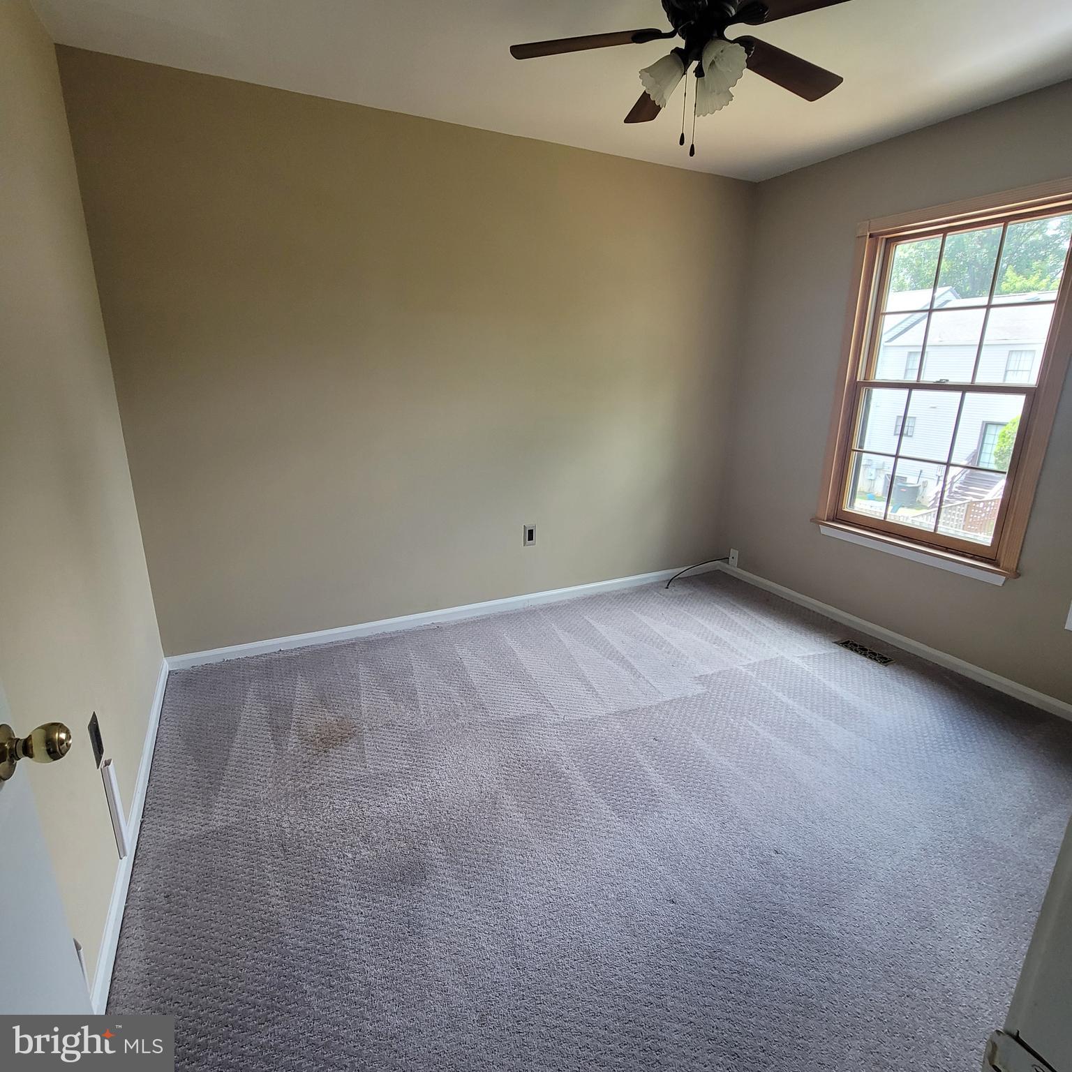 COUNTRYSIDE - Residential