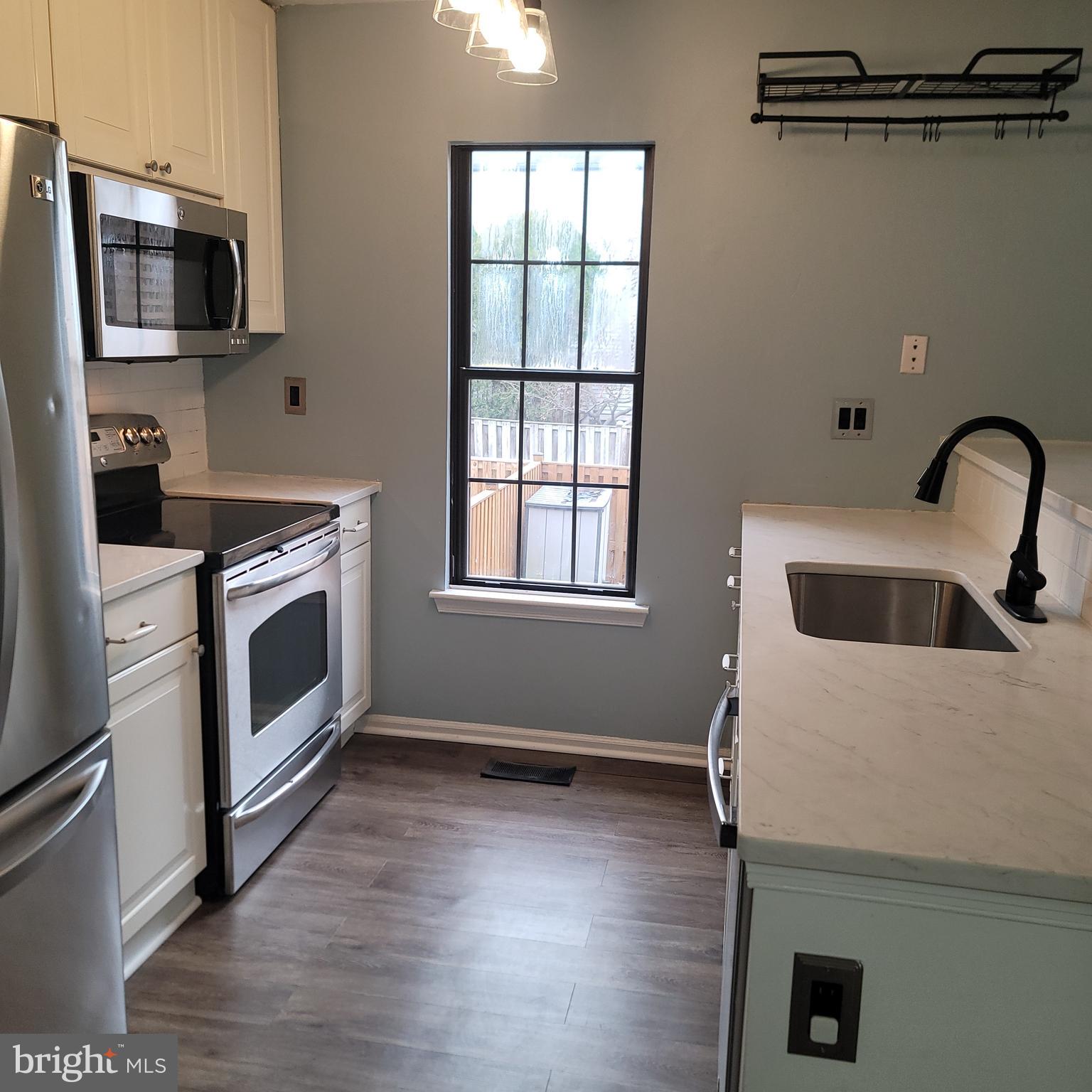 COUNTRYSIDE - Residential