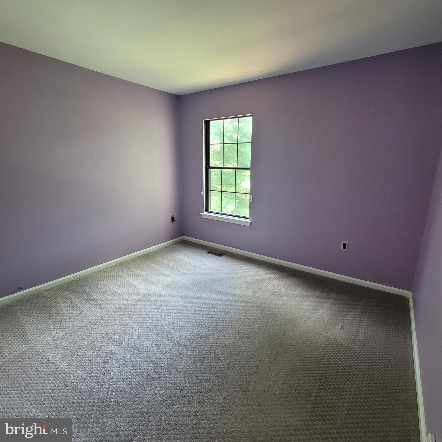 COUNTRYSIDE - Residential