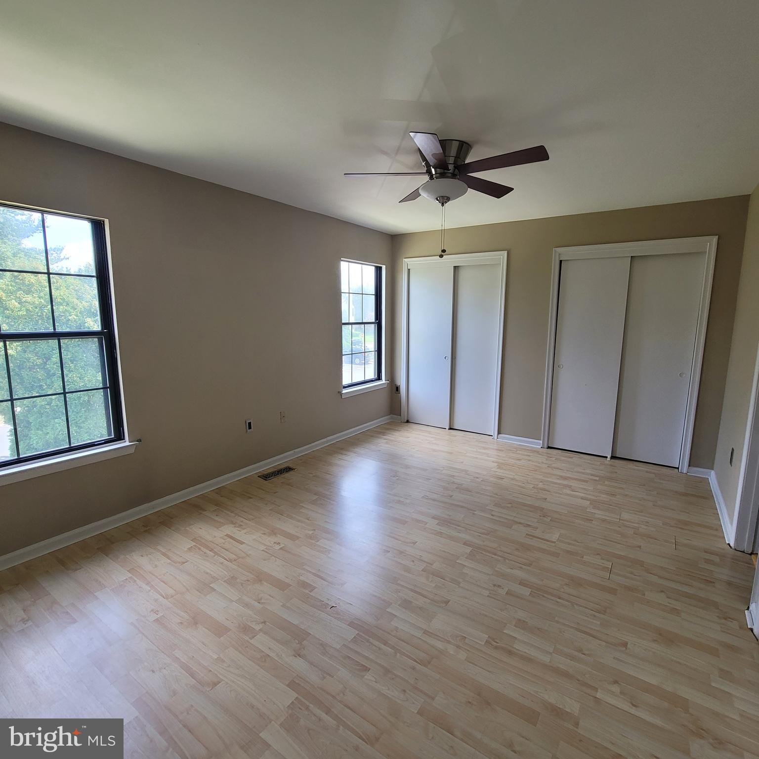 COUNTRYSIDE - Residential