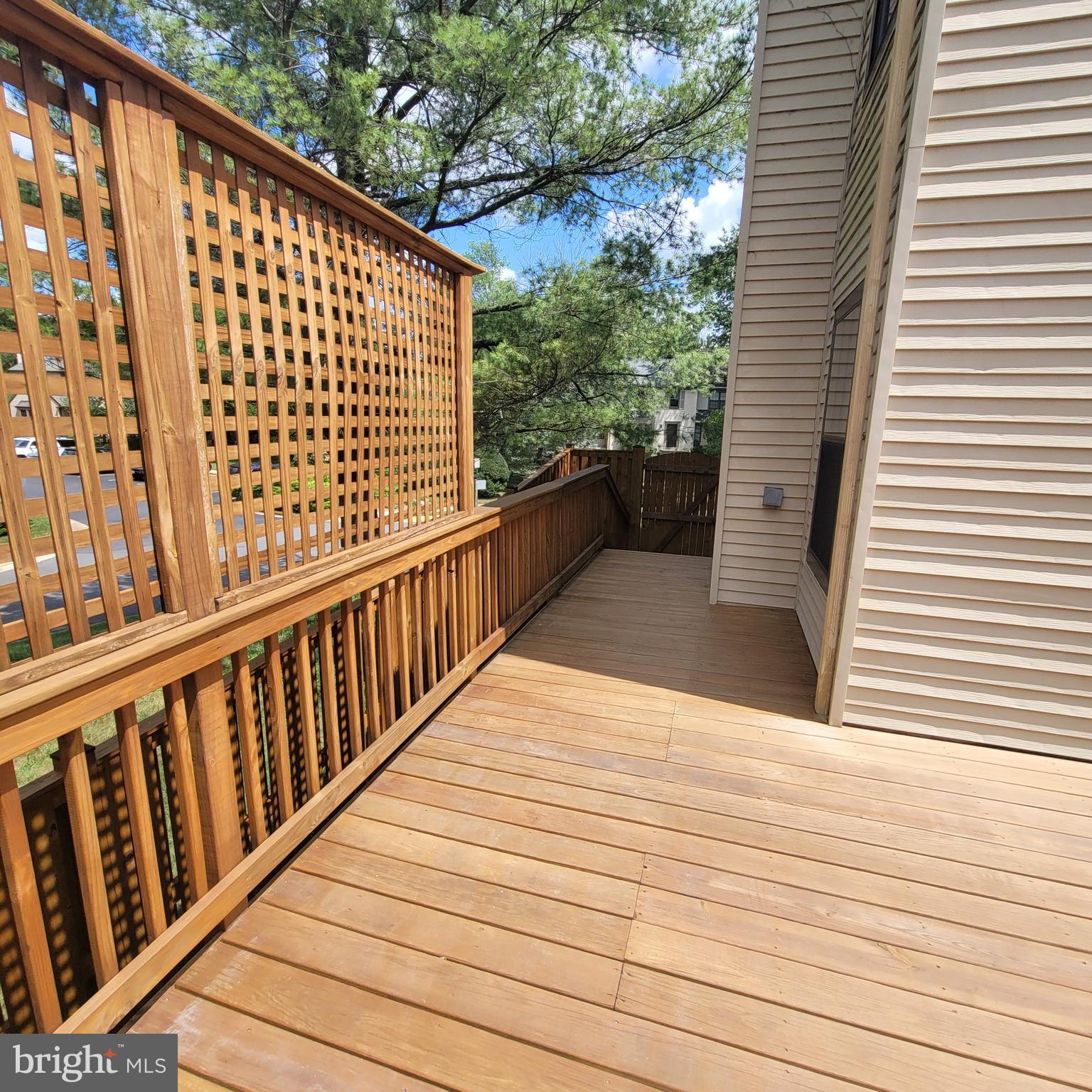 COUNTRYSIDE - Residential