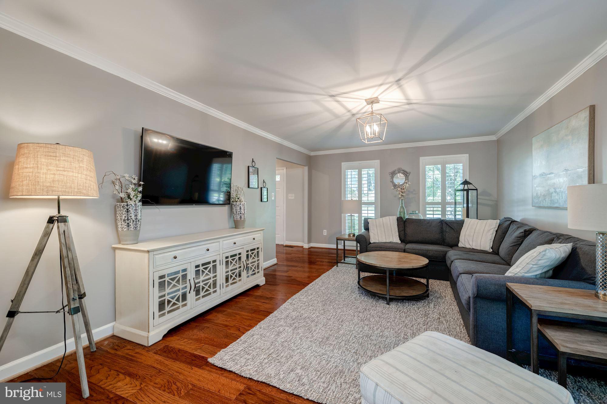 CHAPEL LAKE - Residential